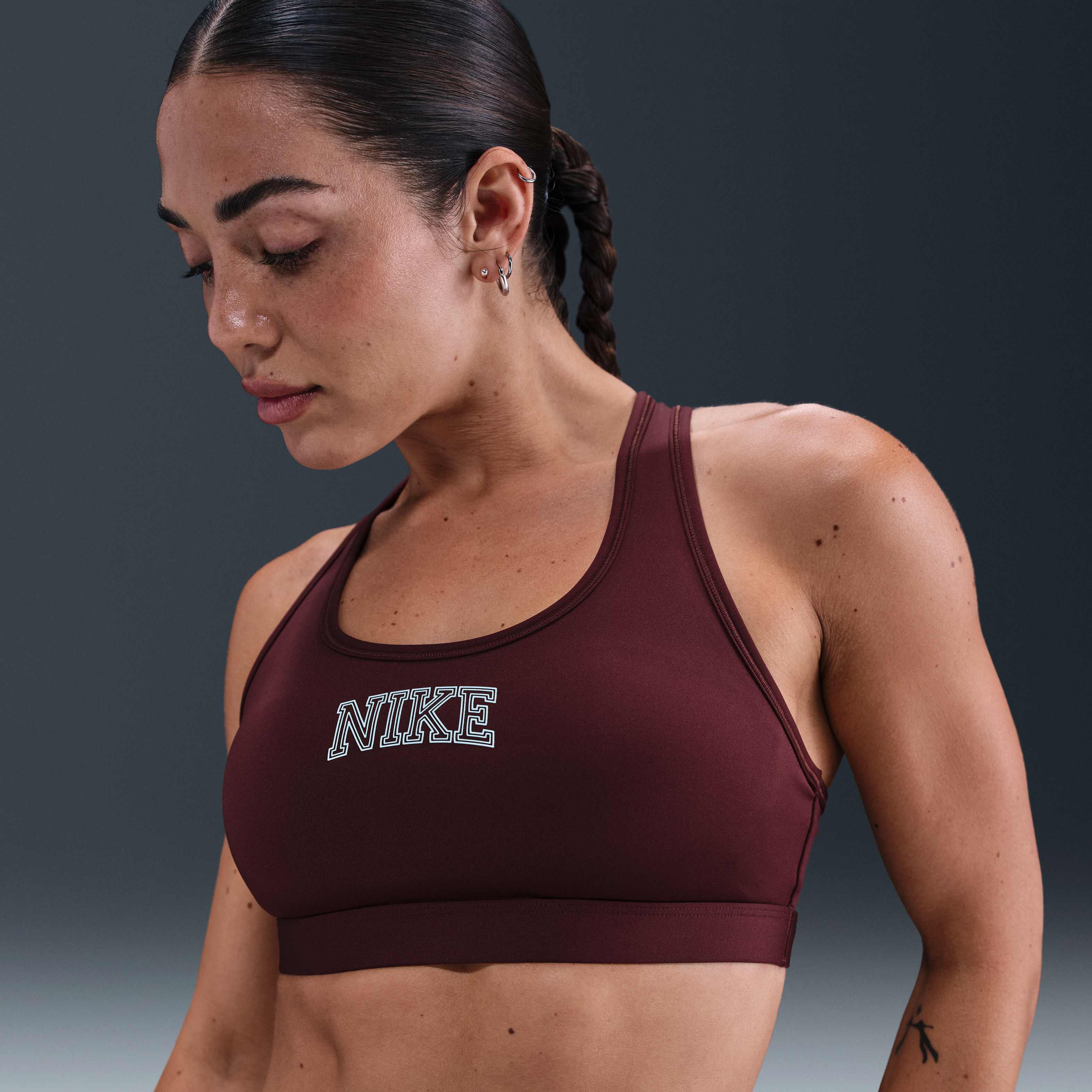 Nike Swoosh Medium-Support image number 0