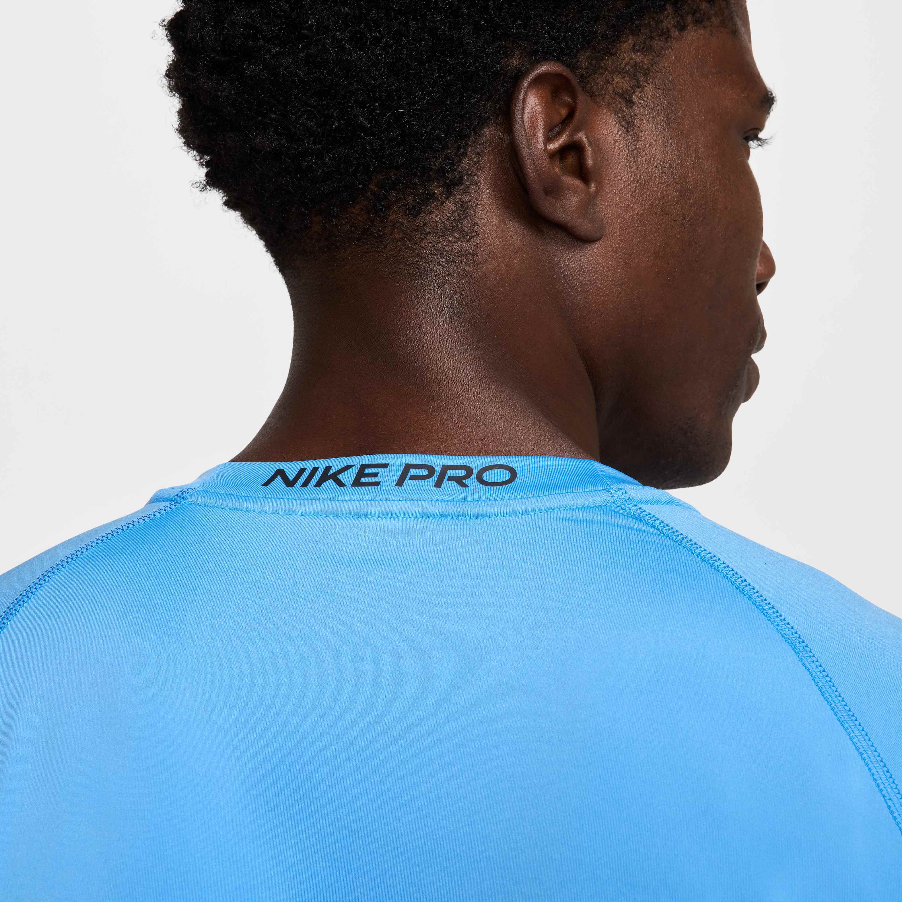 Nike Pro image number 3