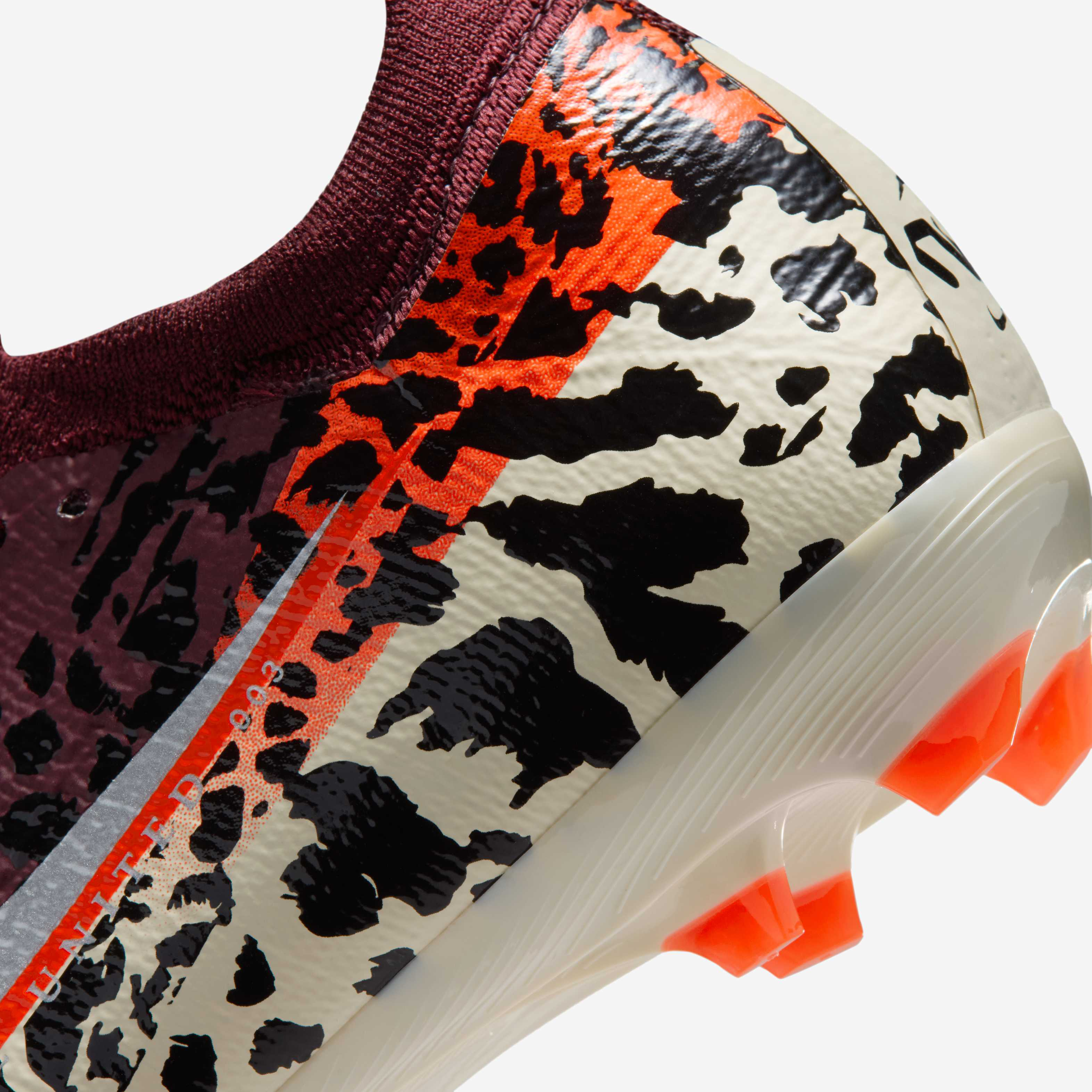 Nike United Jr. Mercurial Vapor 16 Pro image number 8