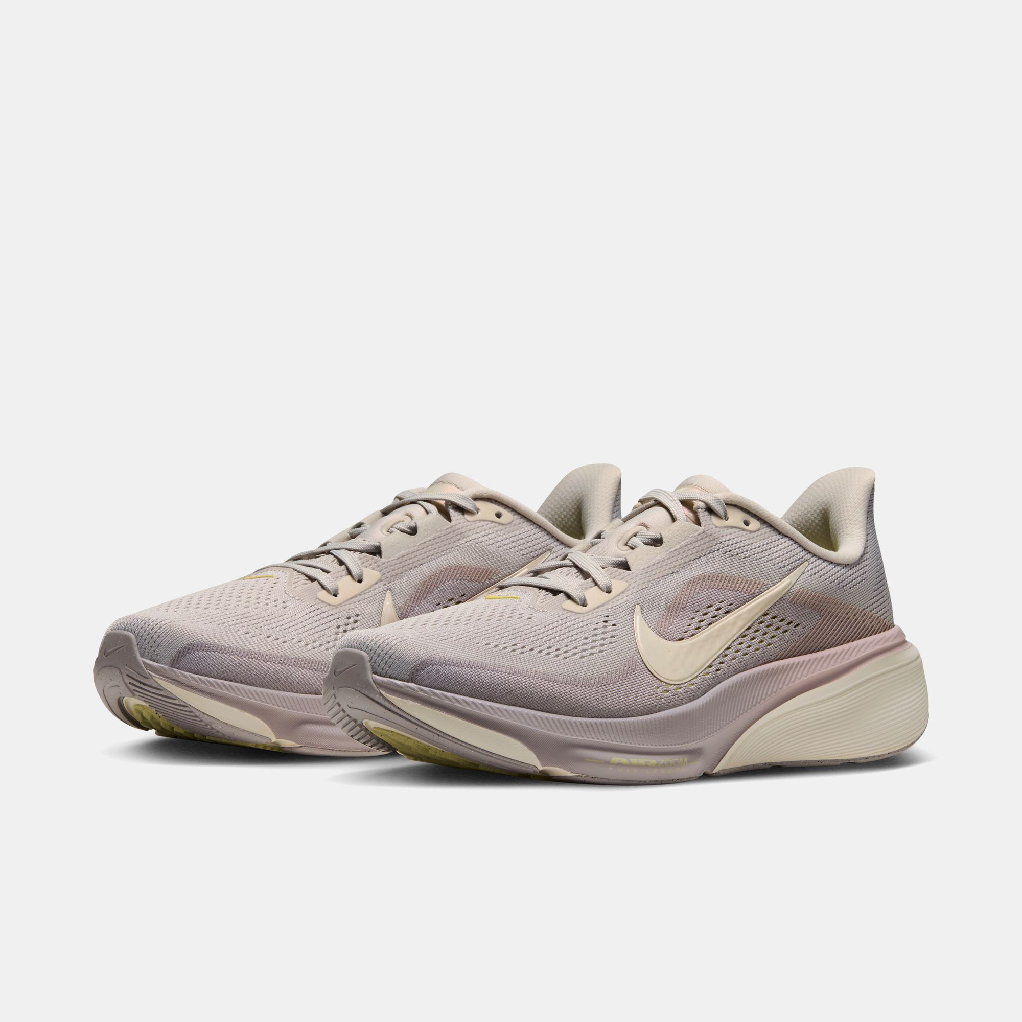 Nike Pegasus 42 image number 2