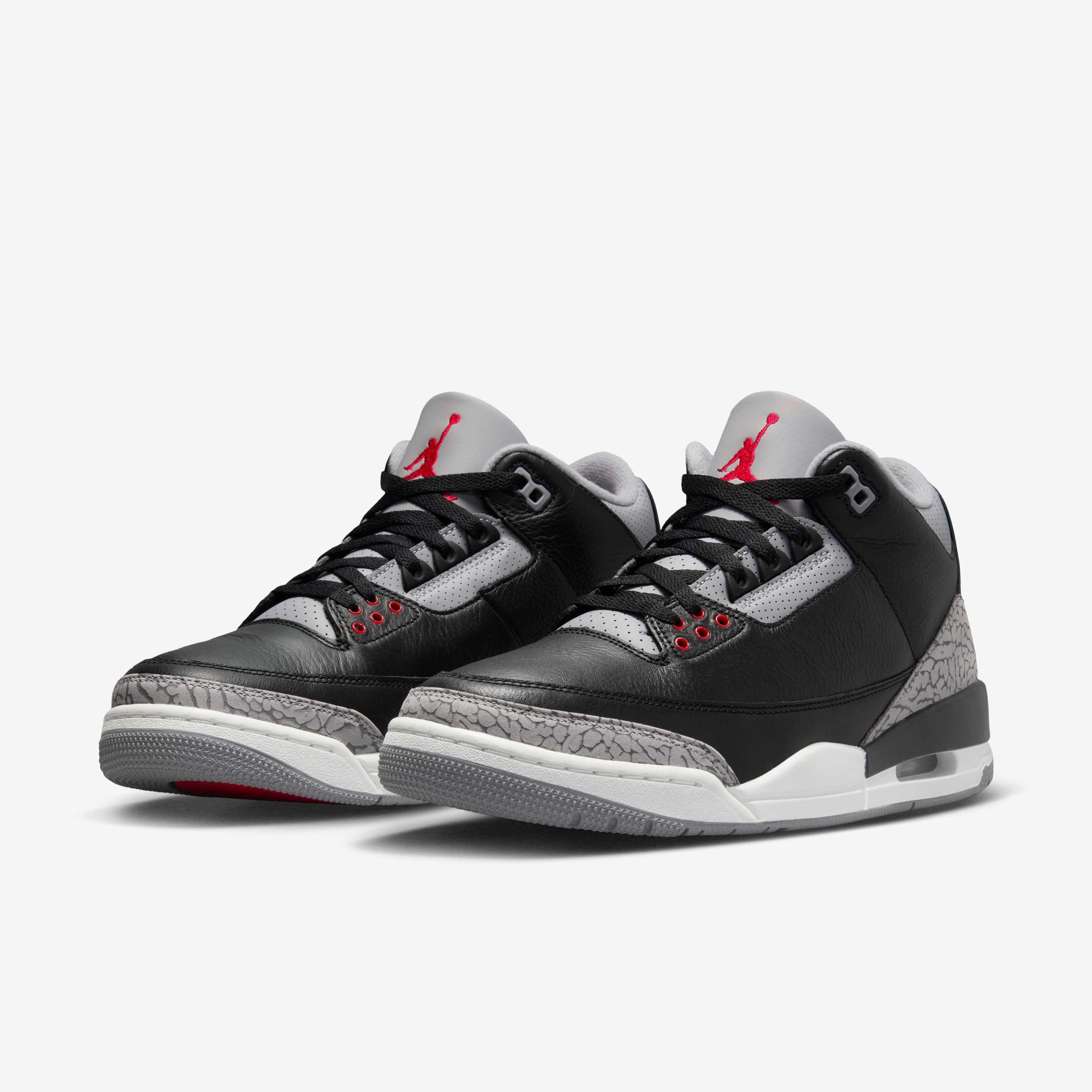 Air Jordan 3 Retro image number 4