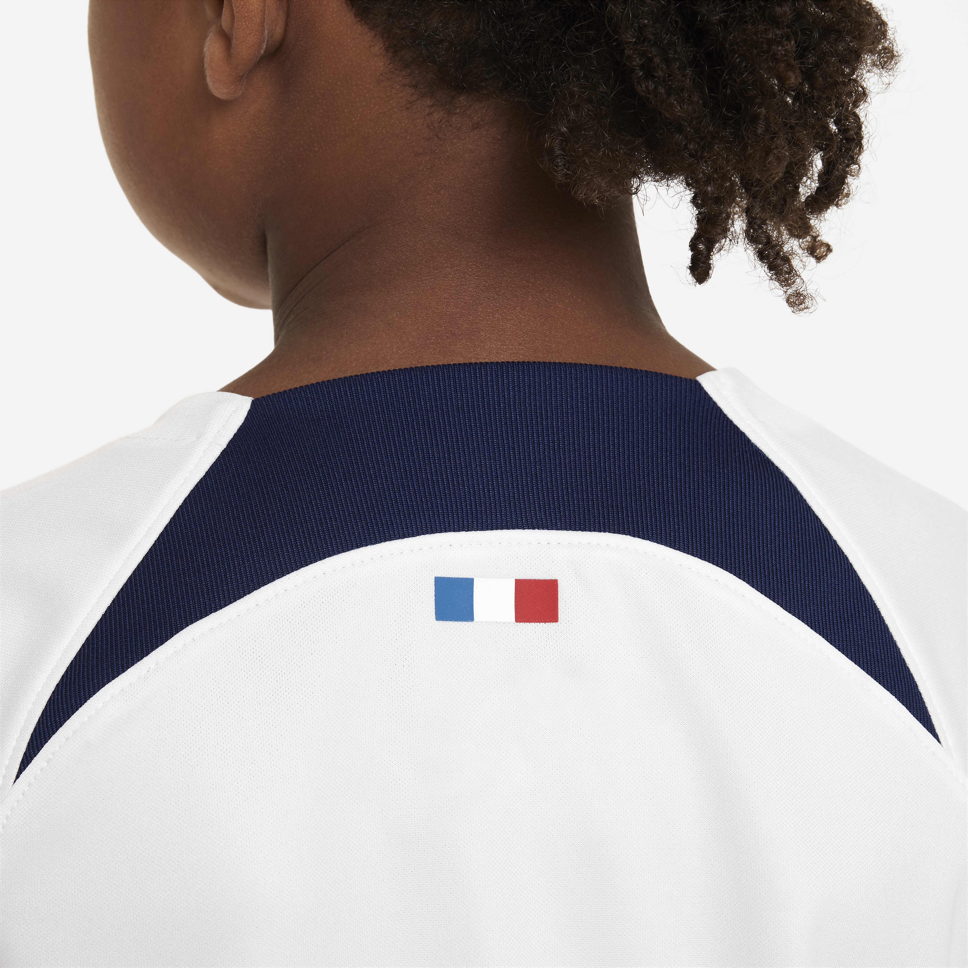 Paris Saint-Germain 2023/24 Away image number 6
