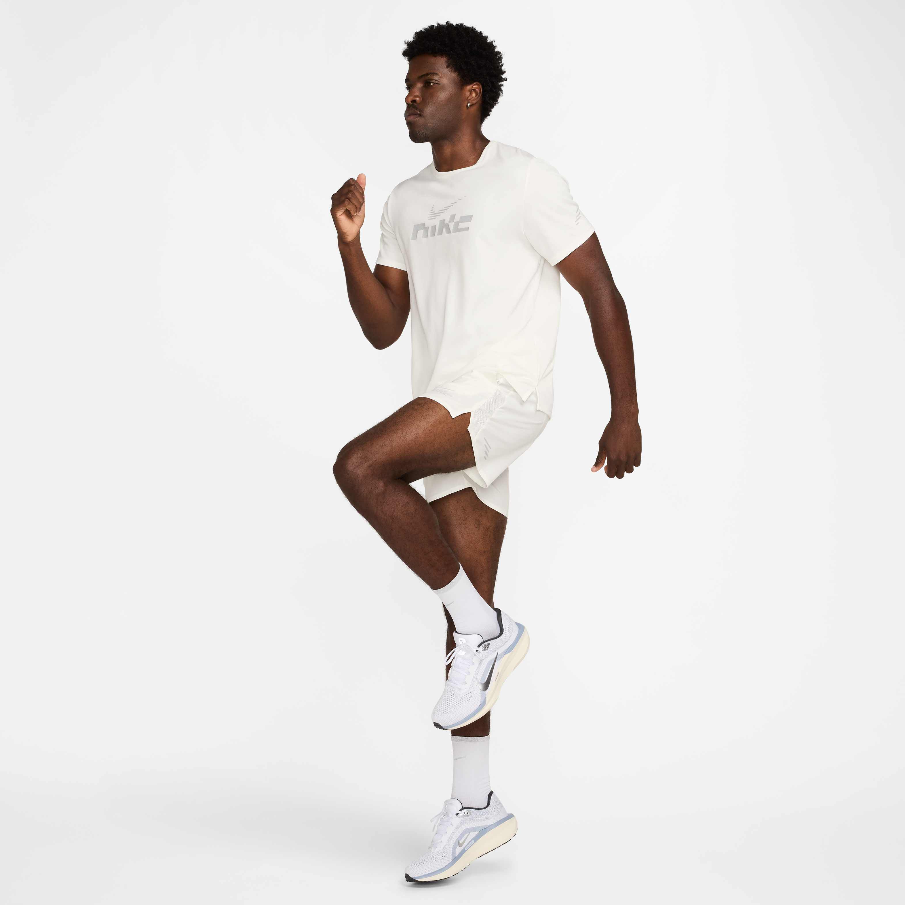 Nike Challenger Flash image number 7