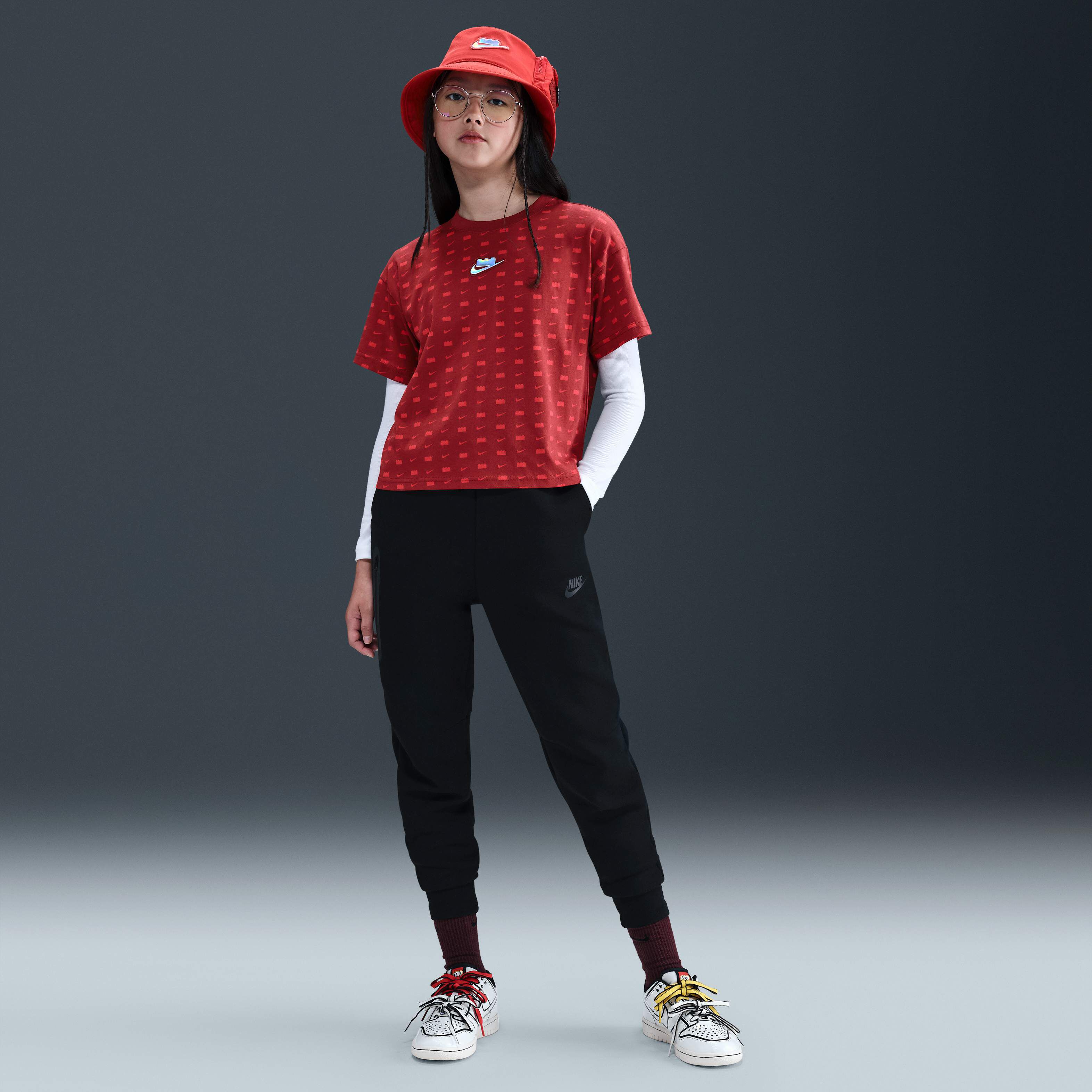 تشكيلة نايكي وليغو image number 3