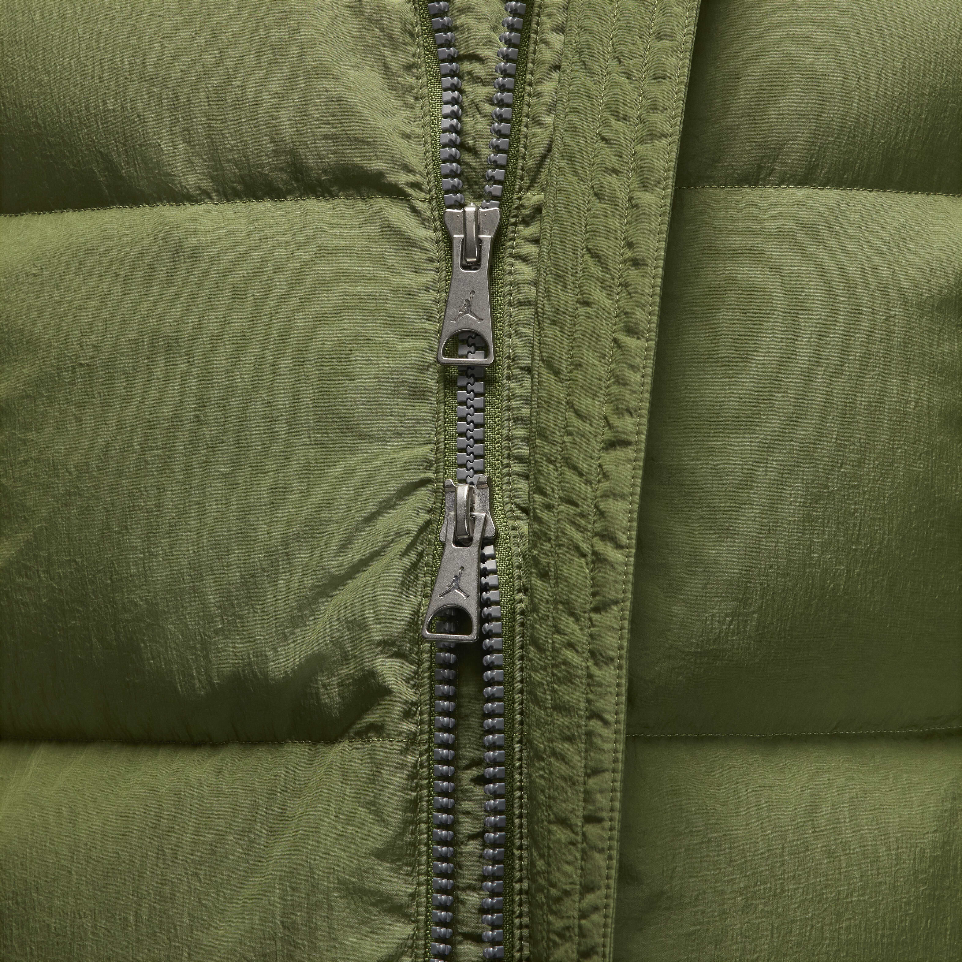 Jordan Essentials image number 4