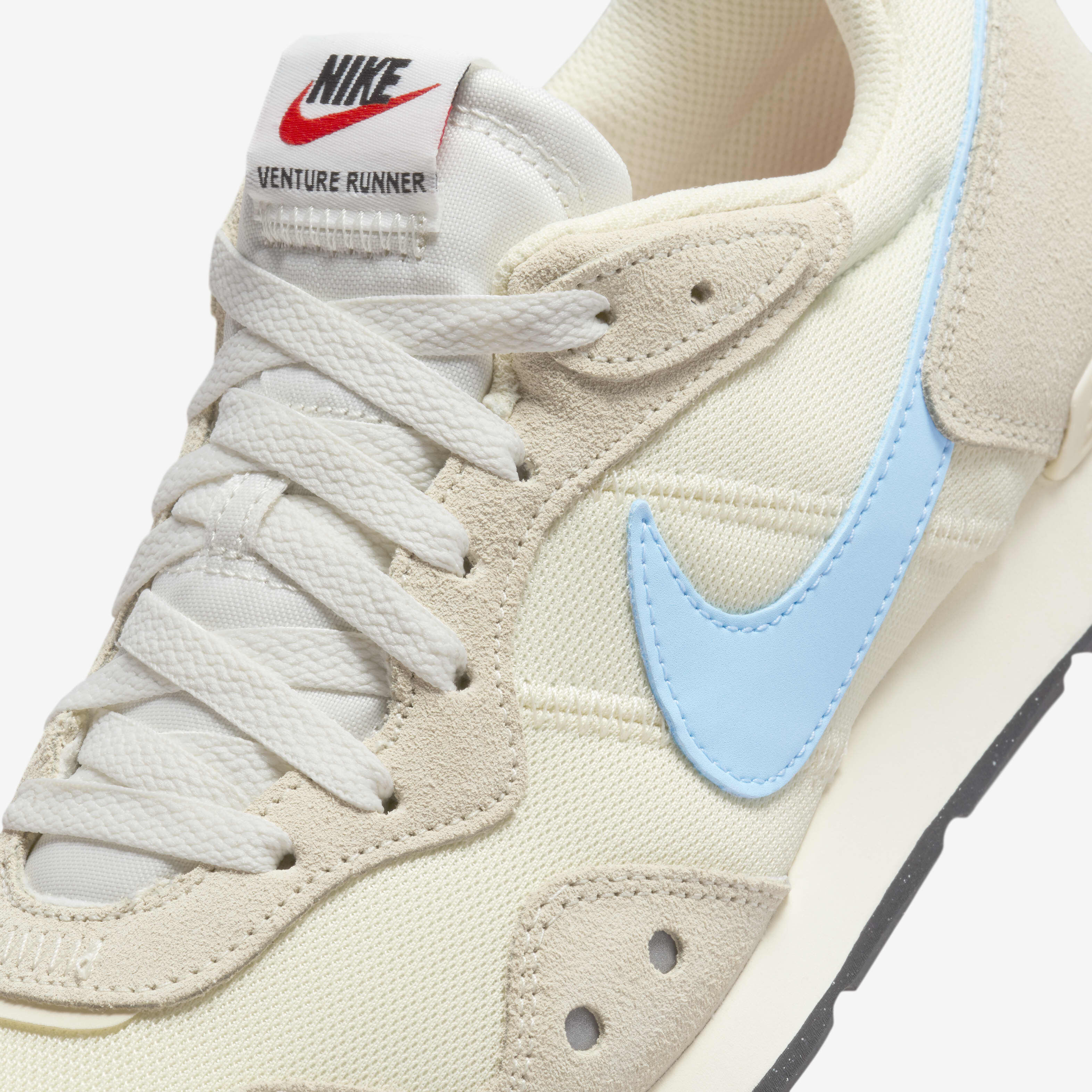 Nike Venture Runner image number 6