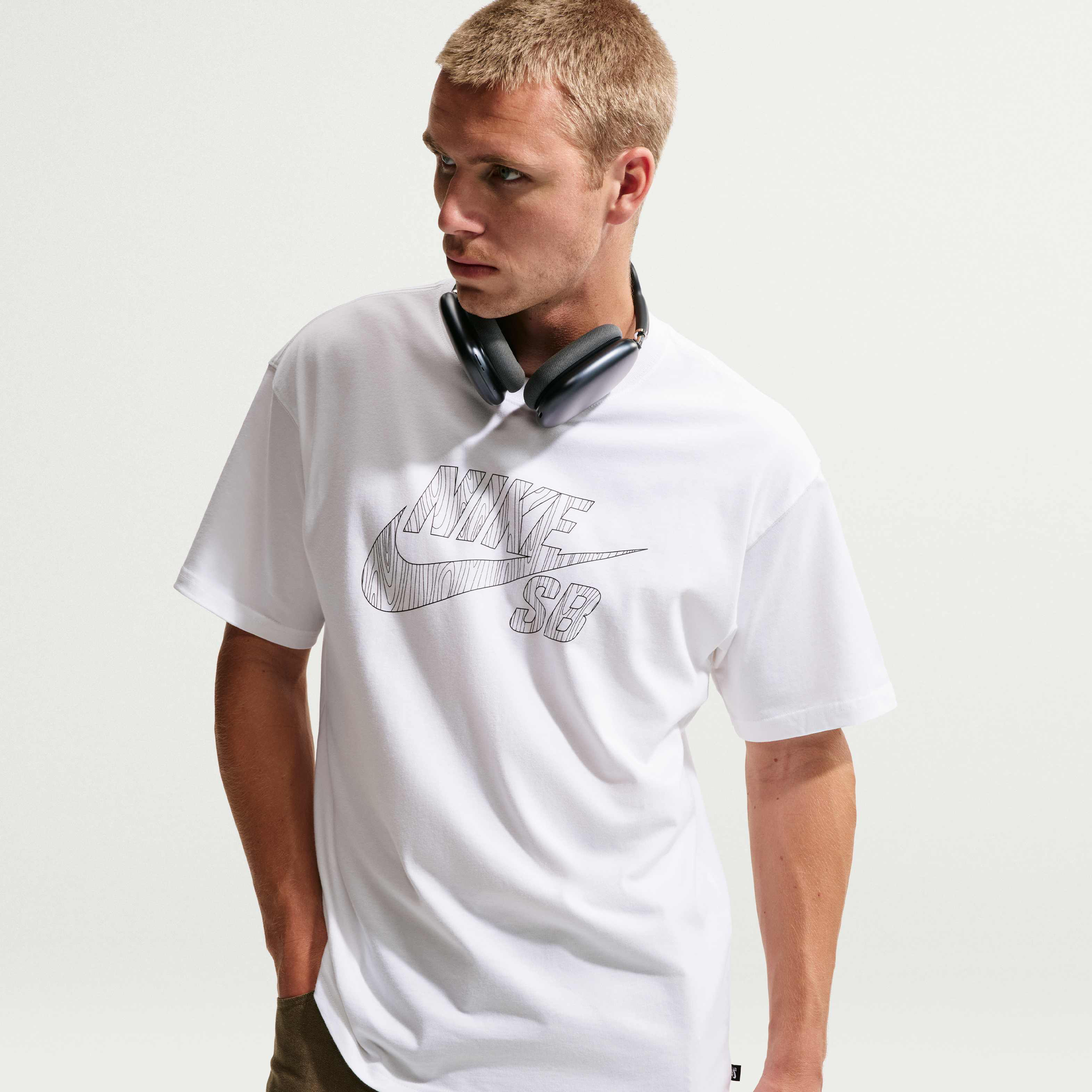 Zoom image