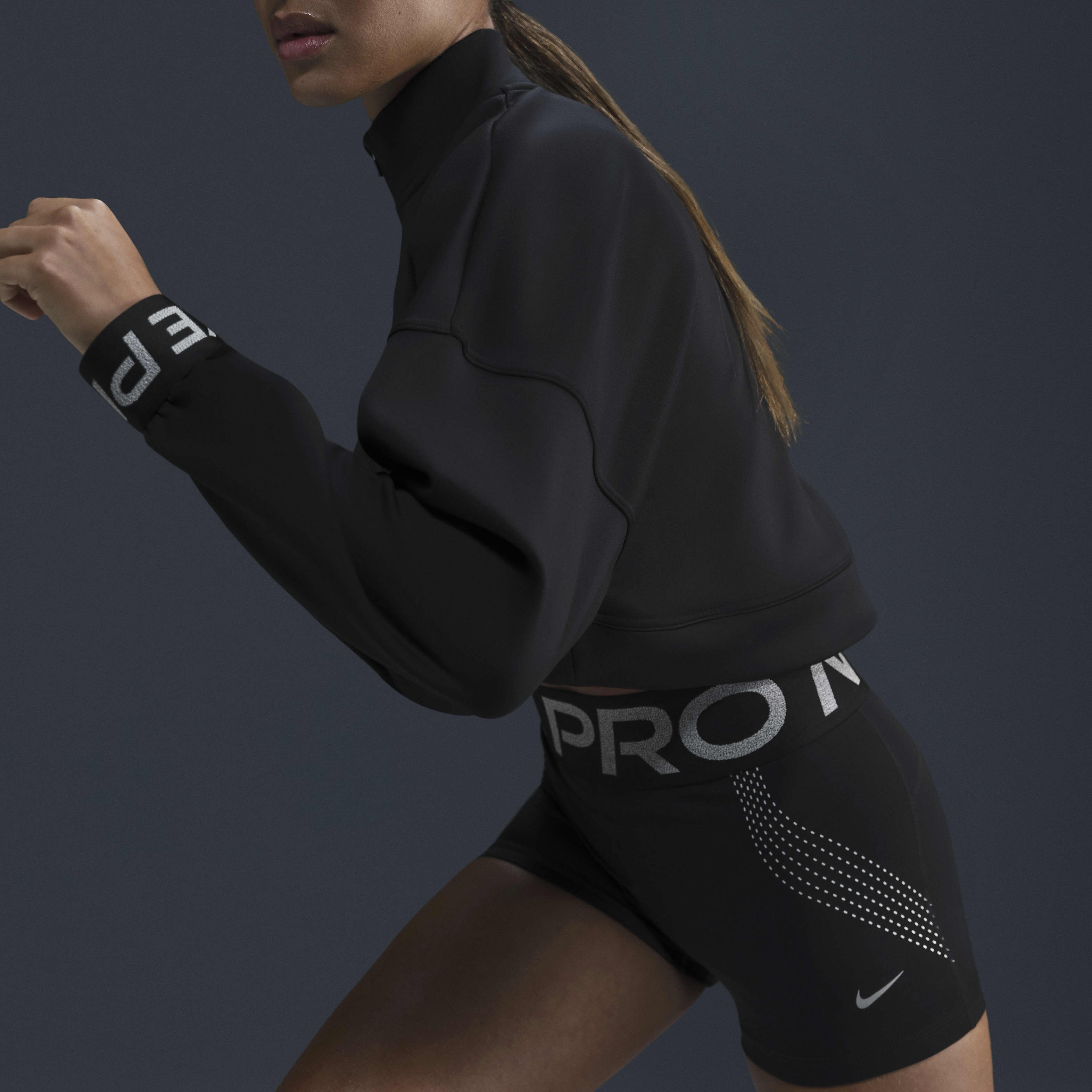 Nike Pro Sculpt image number 4