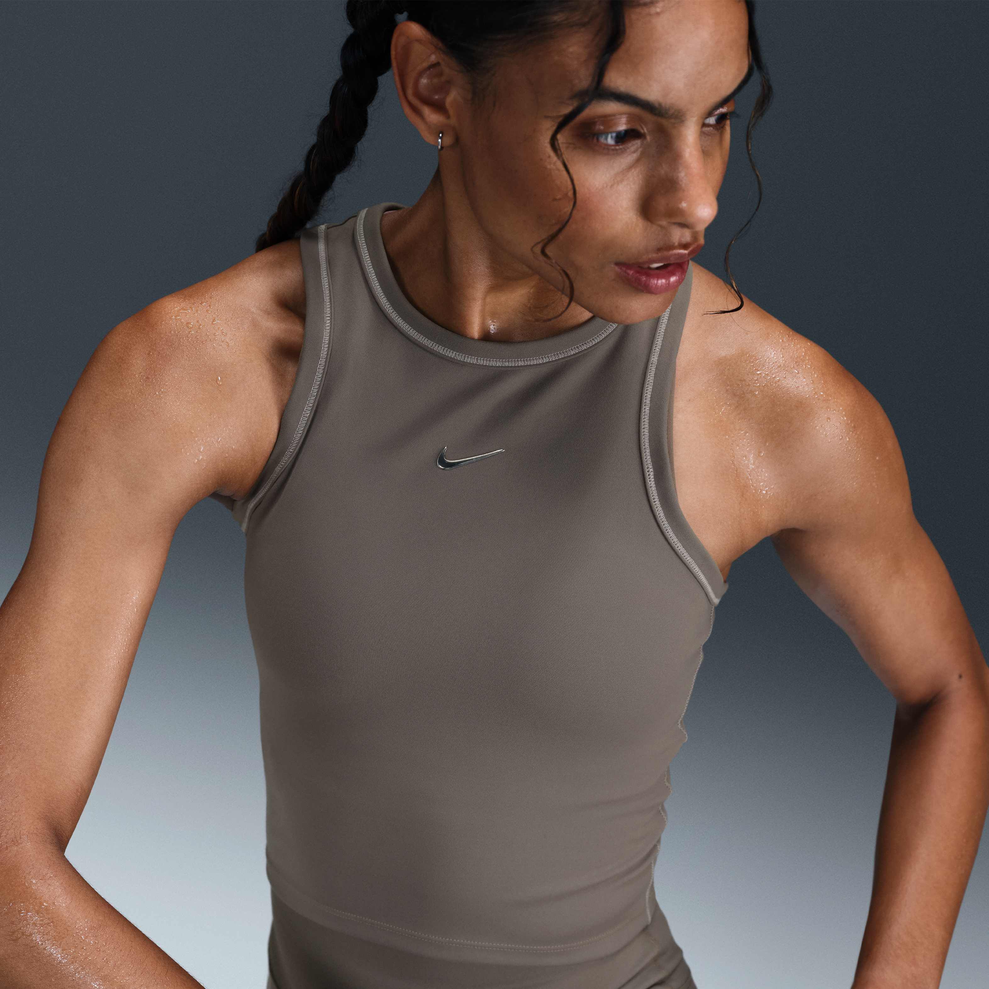 نايكي ون فيتد image number 0