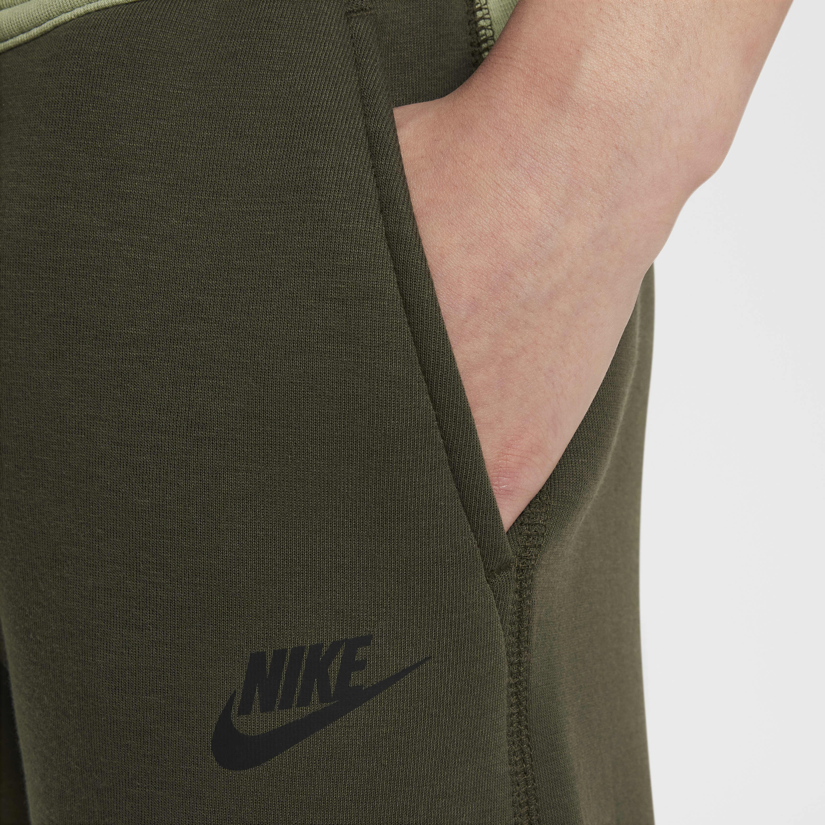 Nike Sportswear Tech Fleece image number 3
