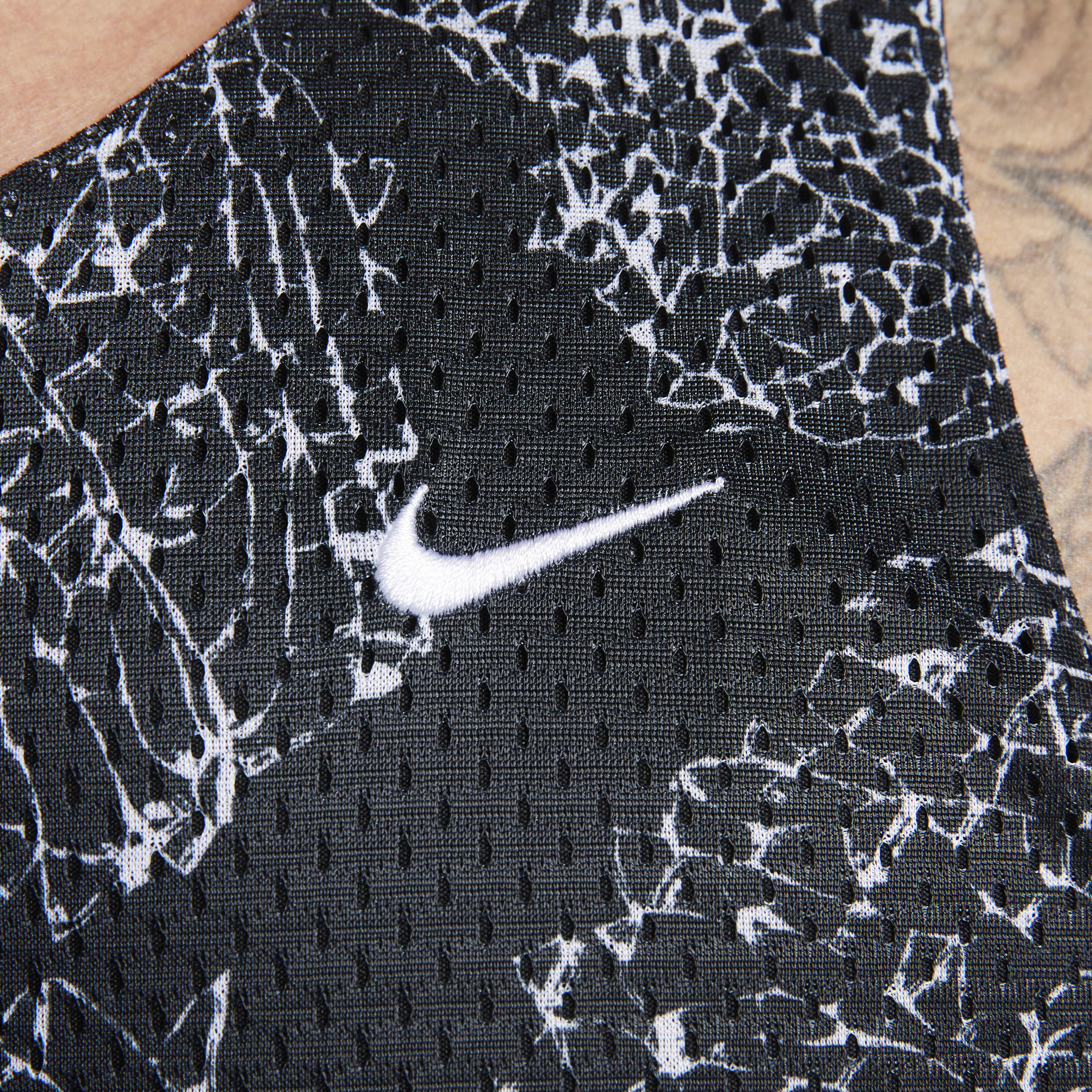 Nike Dri-FIT Standard Issue image number 5