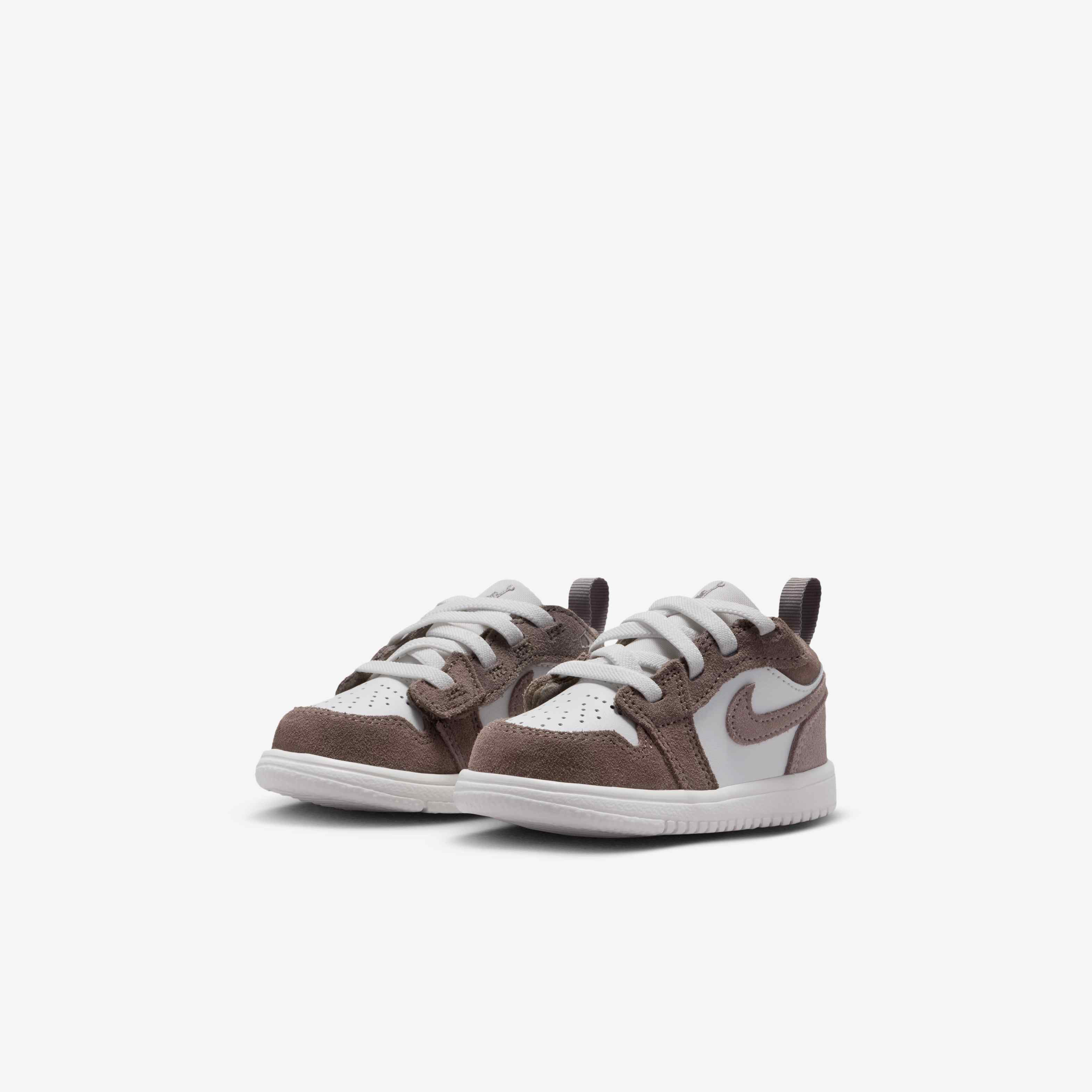 Jordan 1 Low Alt image number 4