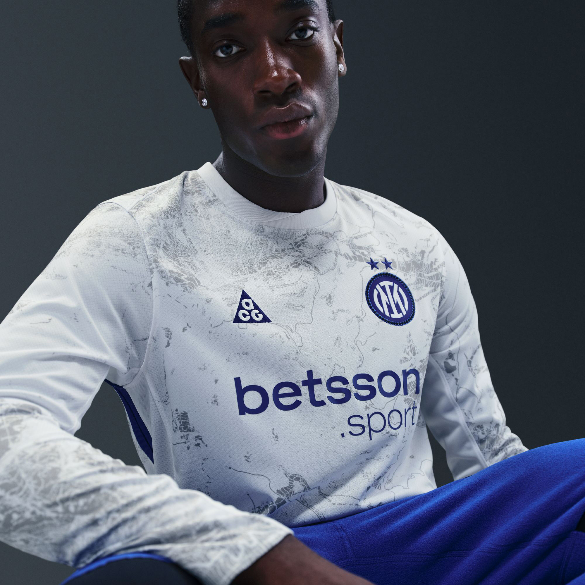 Inter Milan 2026 Stadium Goalkeeper SE image number 7