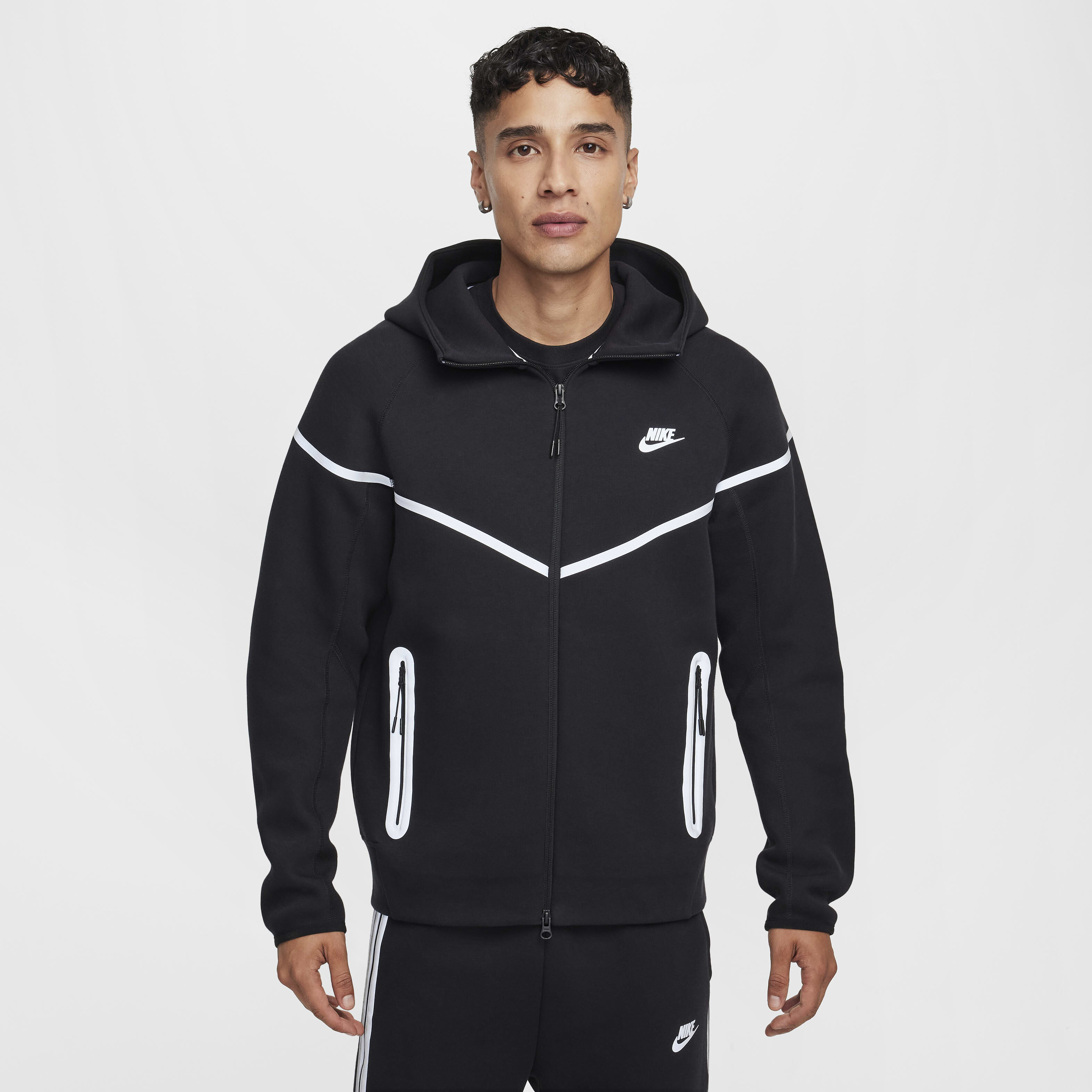 Buy Nike Tech Windrunner Men s Reflective Design Details Fleece Full Zip Jacket Nike Kuwait Official