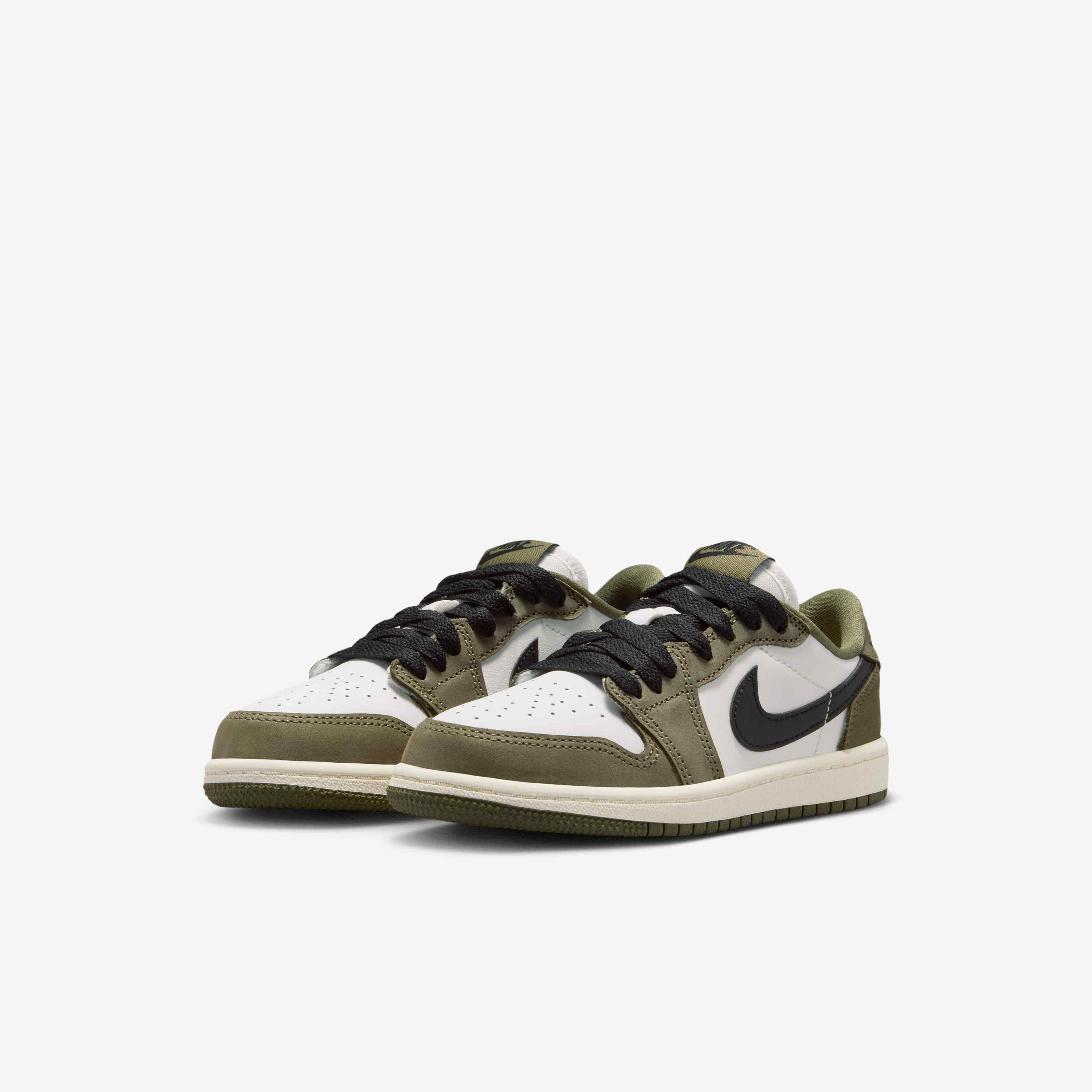 Air Jordan 1 Retro Low 'Medium Olive and Summit White' image number 4