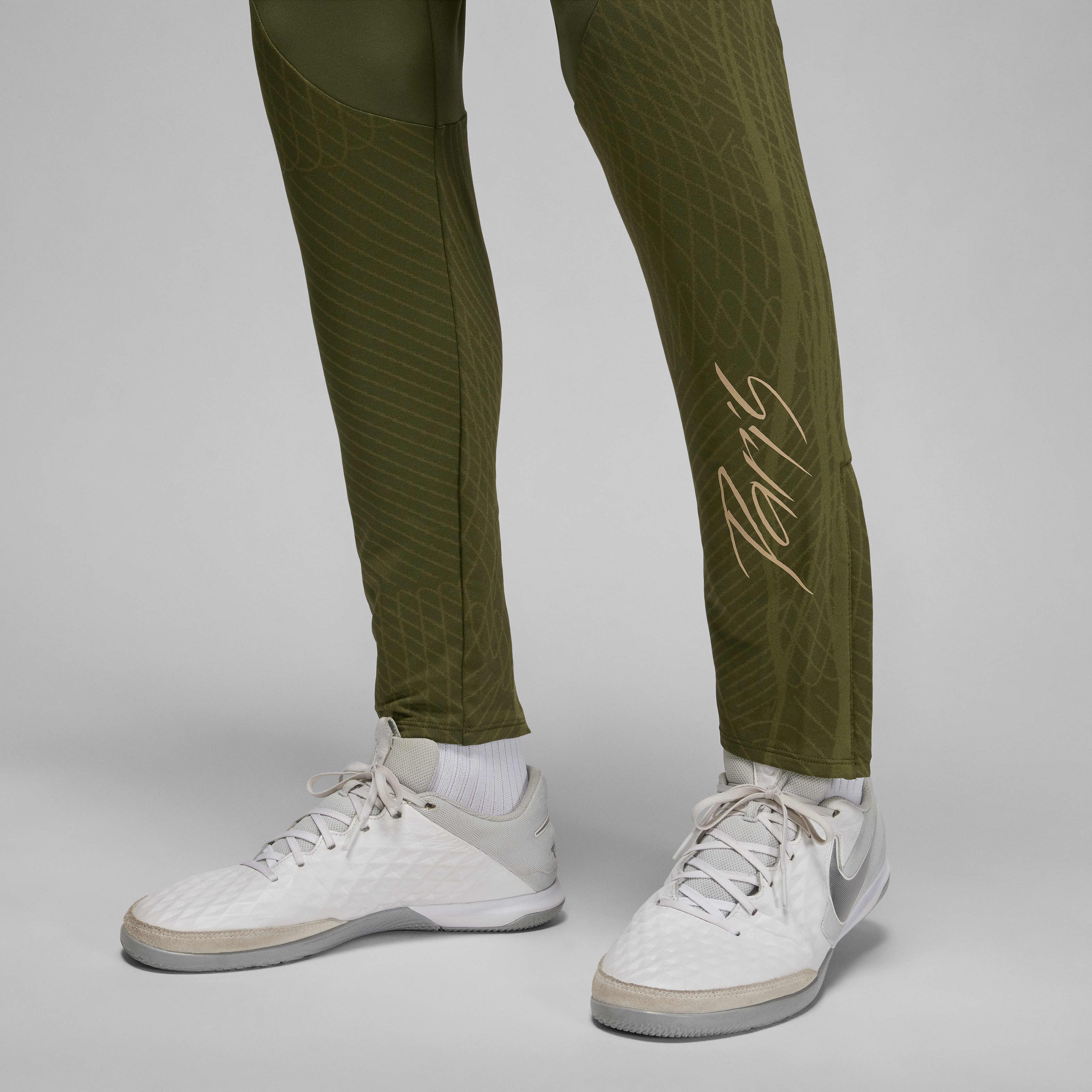 باريس سان جيرمان سترايك البديل image number 6