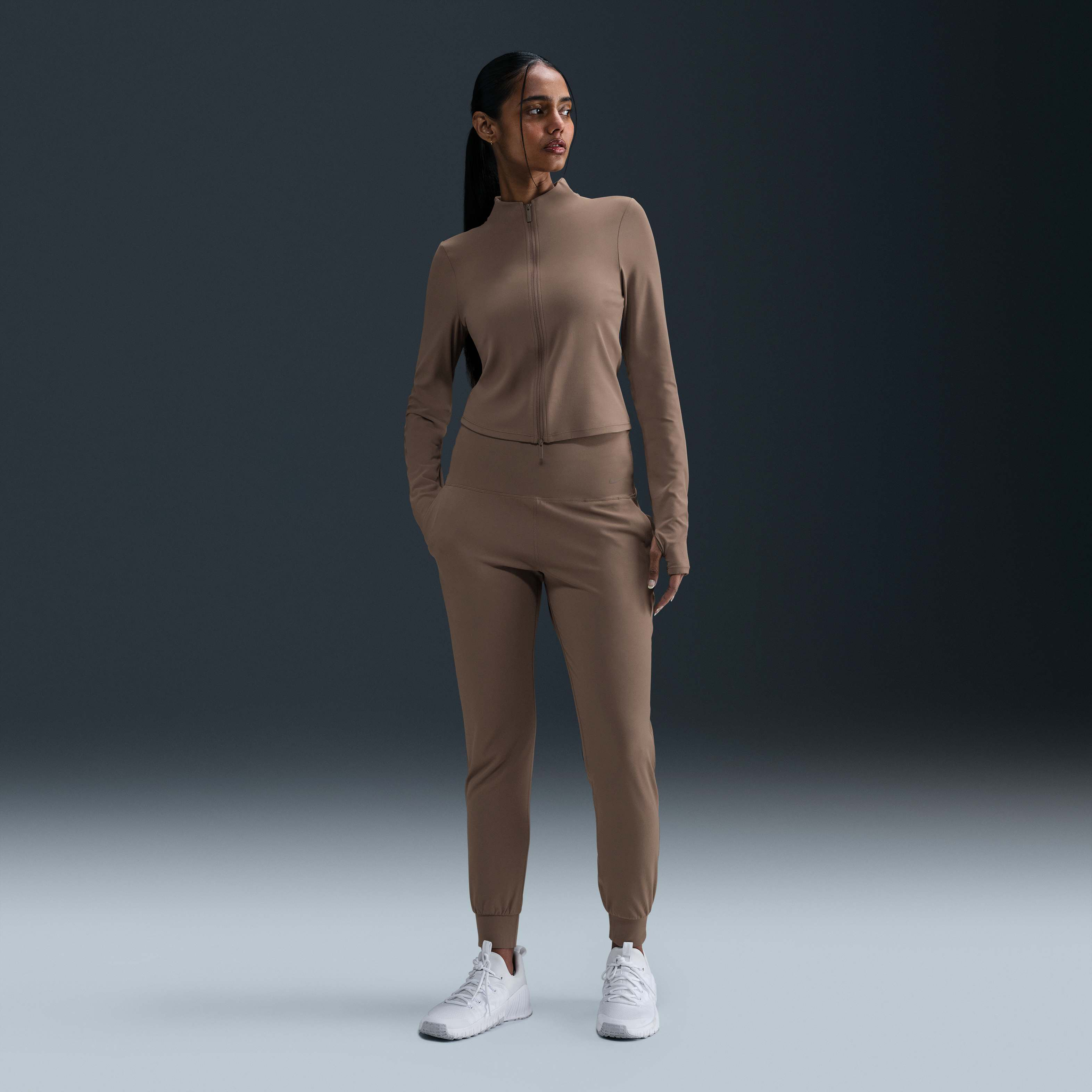 Nike Zenvy image number 3