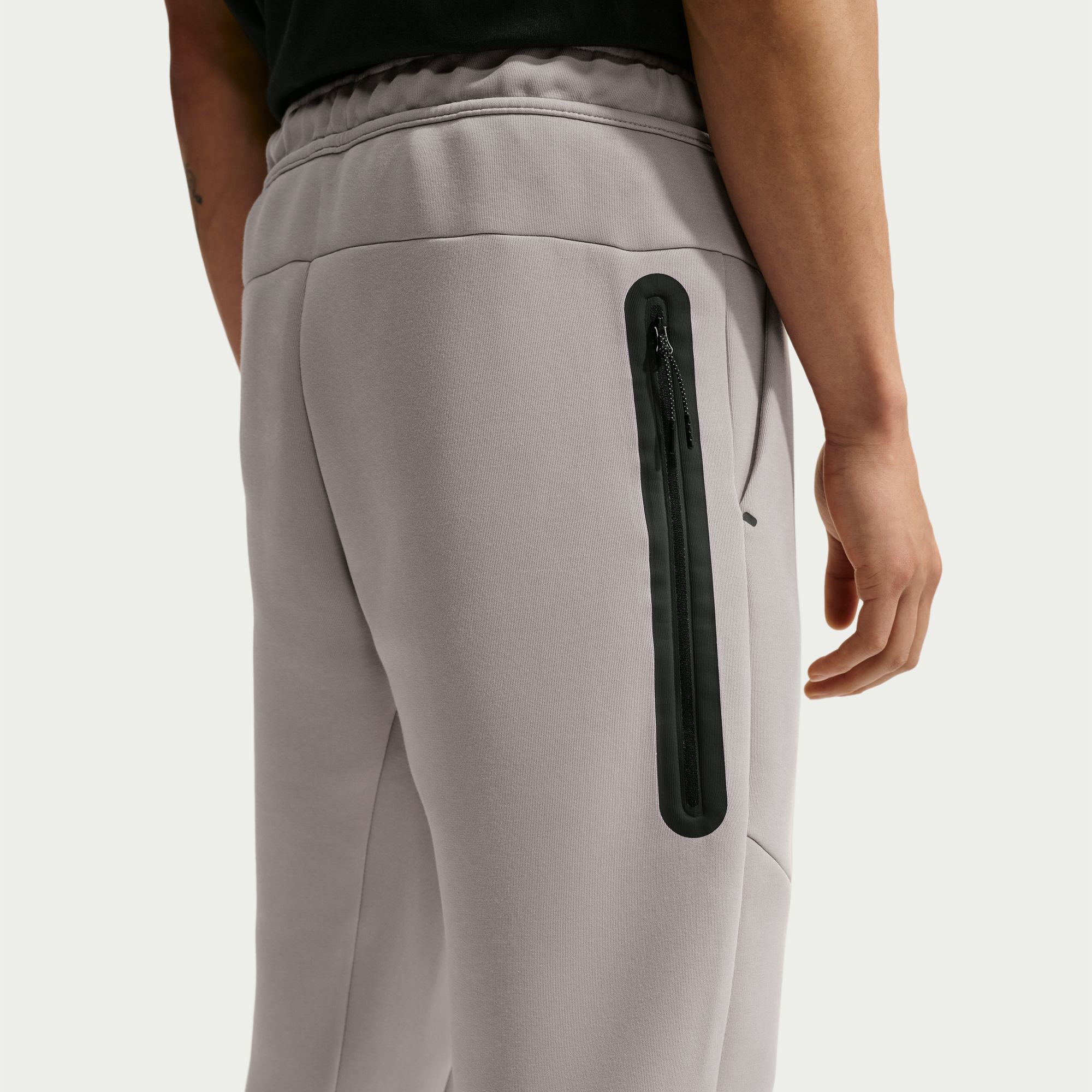 Nike Tech image number 3