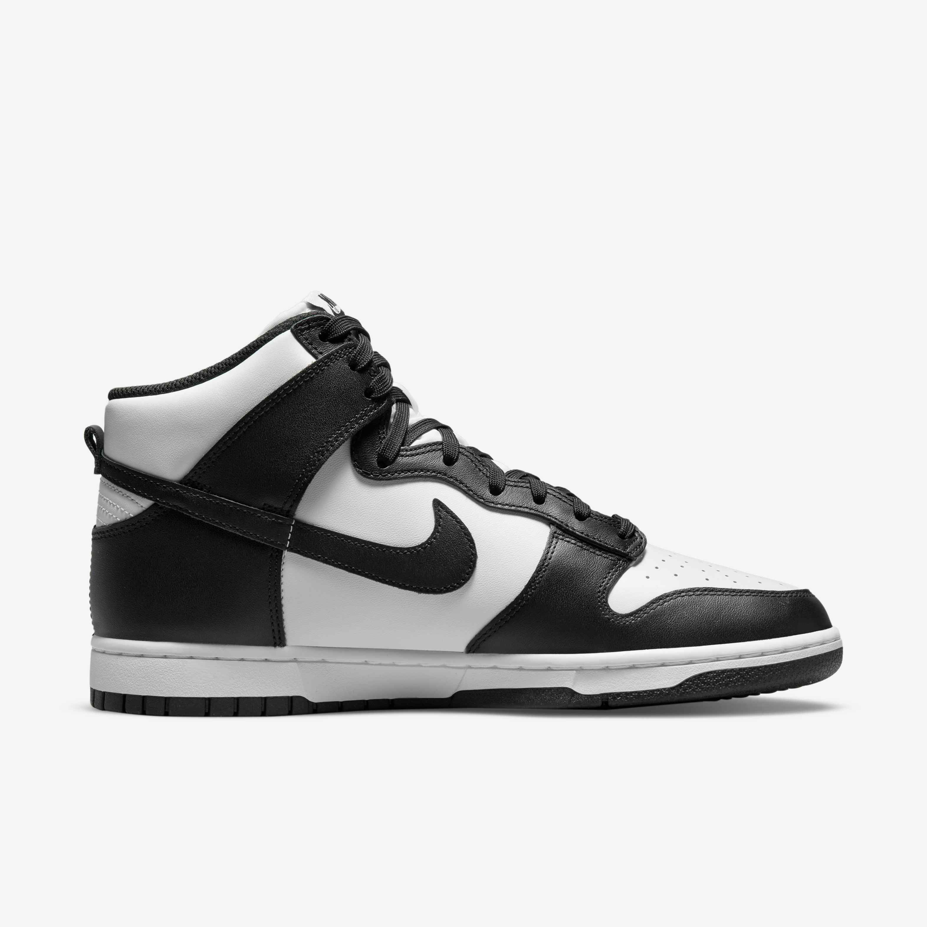 Nike Dunk High Retro image number 3