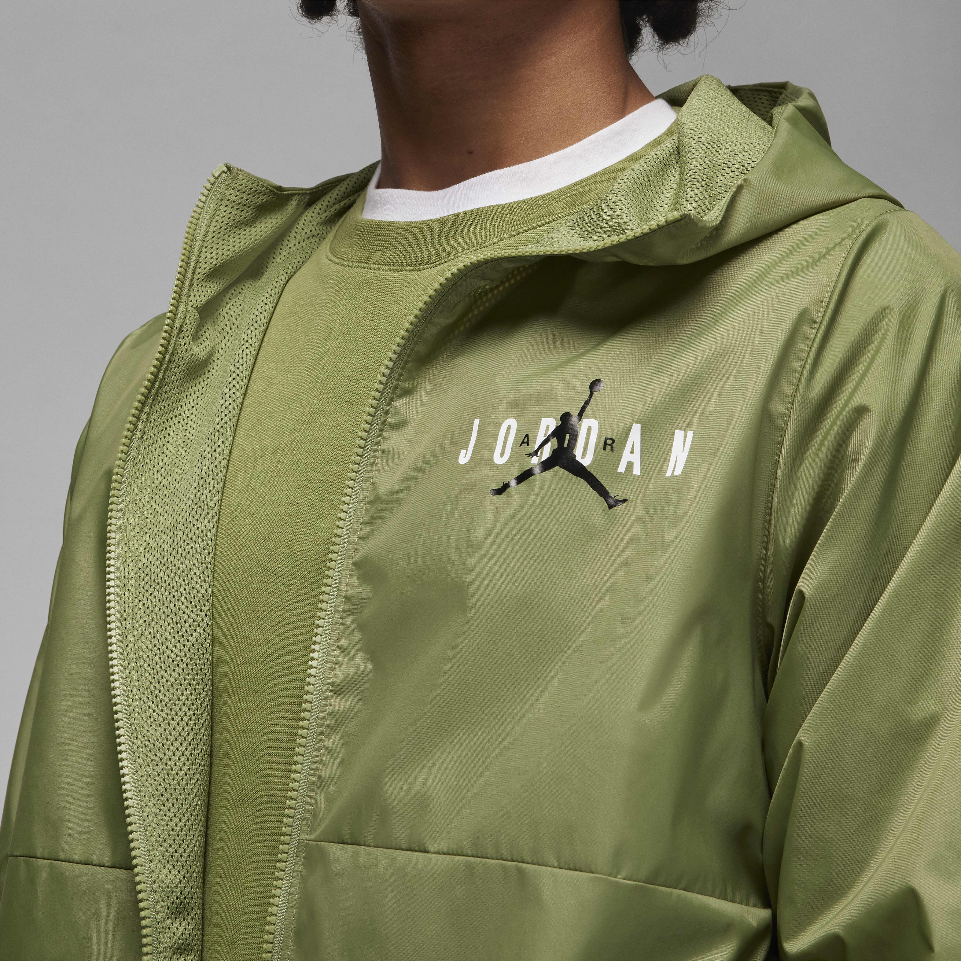 Jordan Essentials image number 4