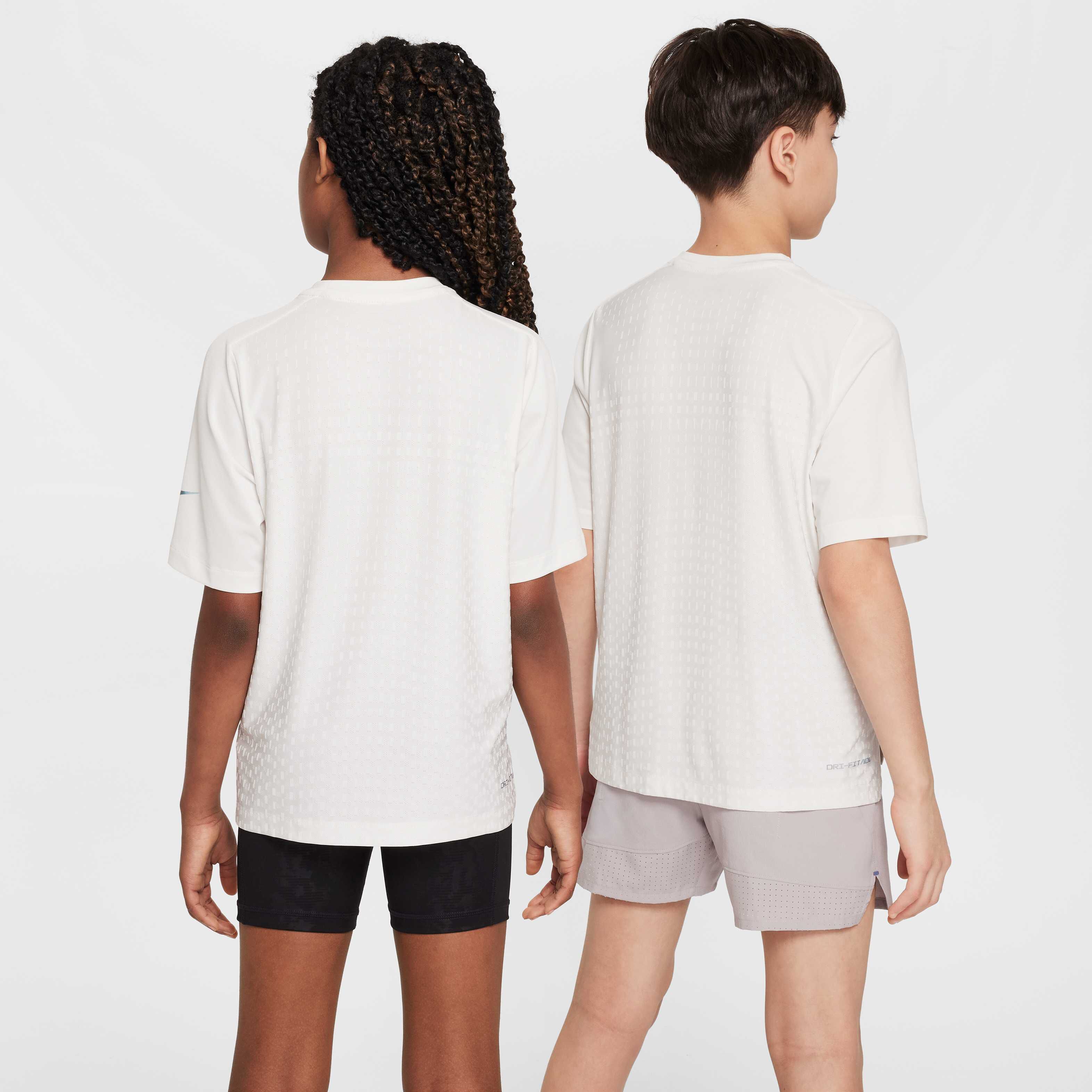 نايكي مالتي image number 1