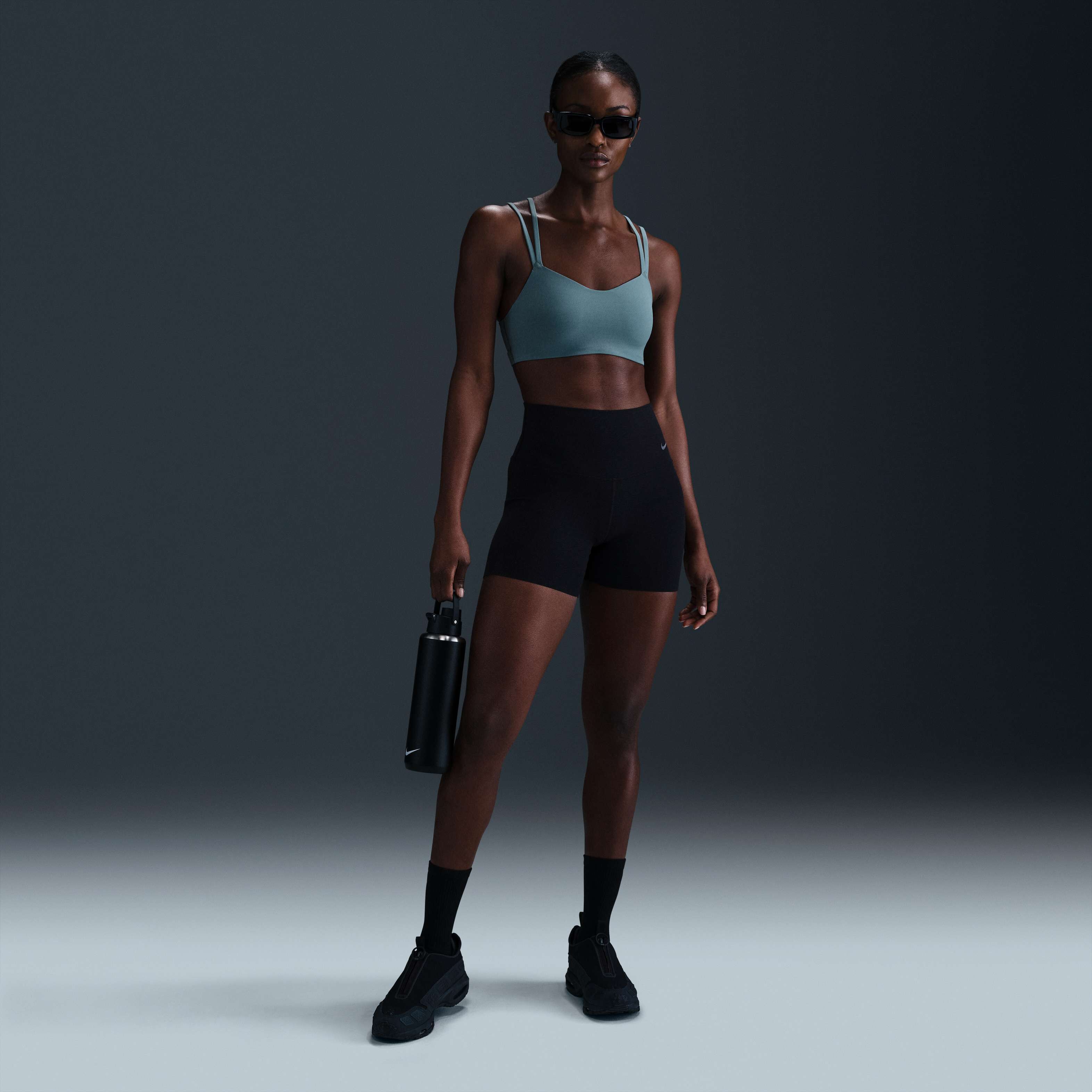 نايكي اليت ترايس image number 3