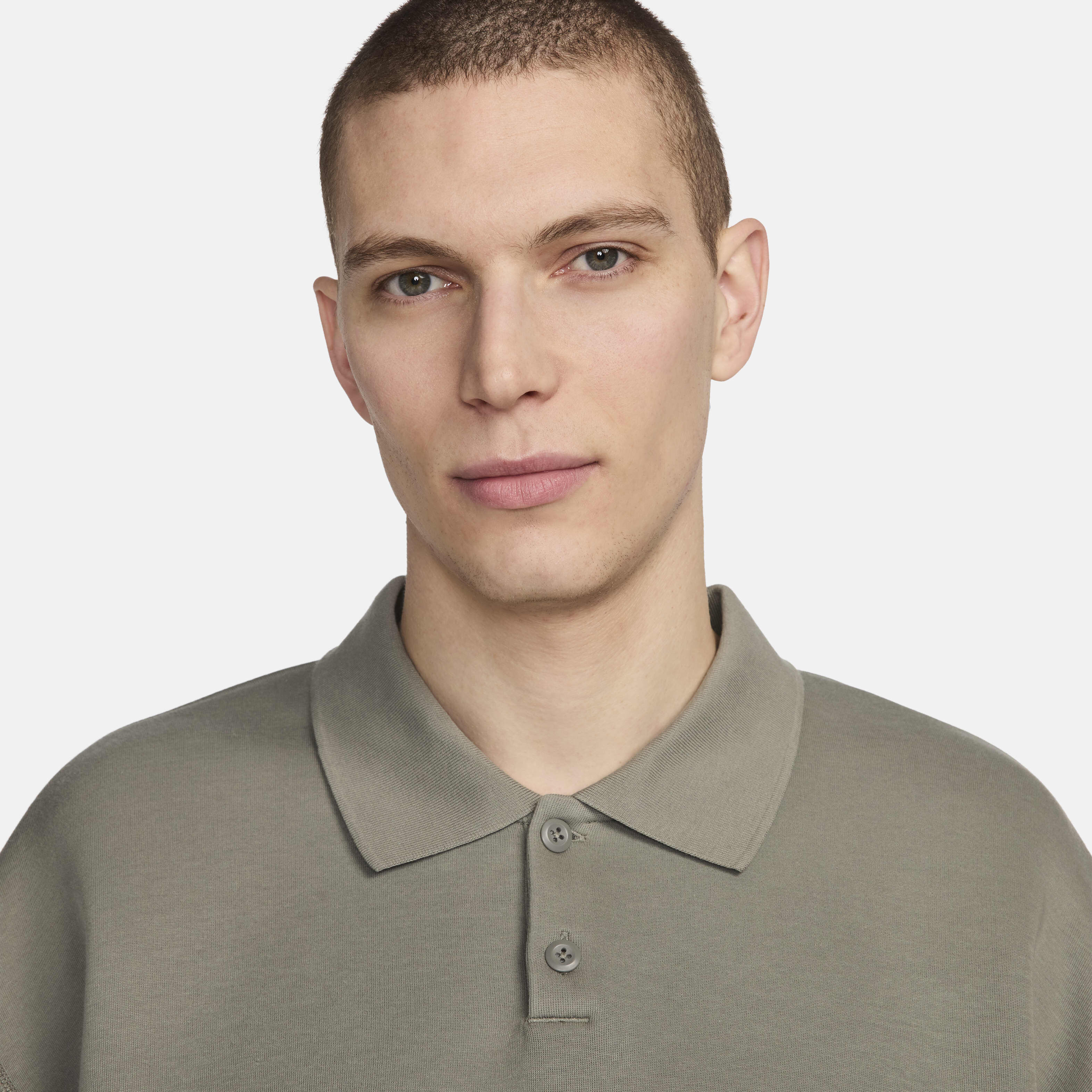 نايكي تك فليس ري-ايماجند image number 2