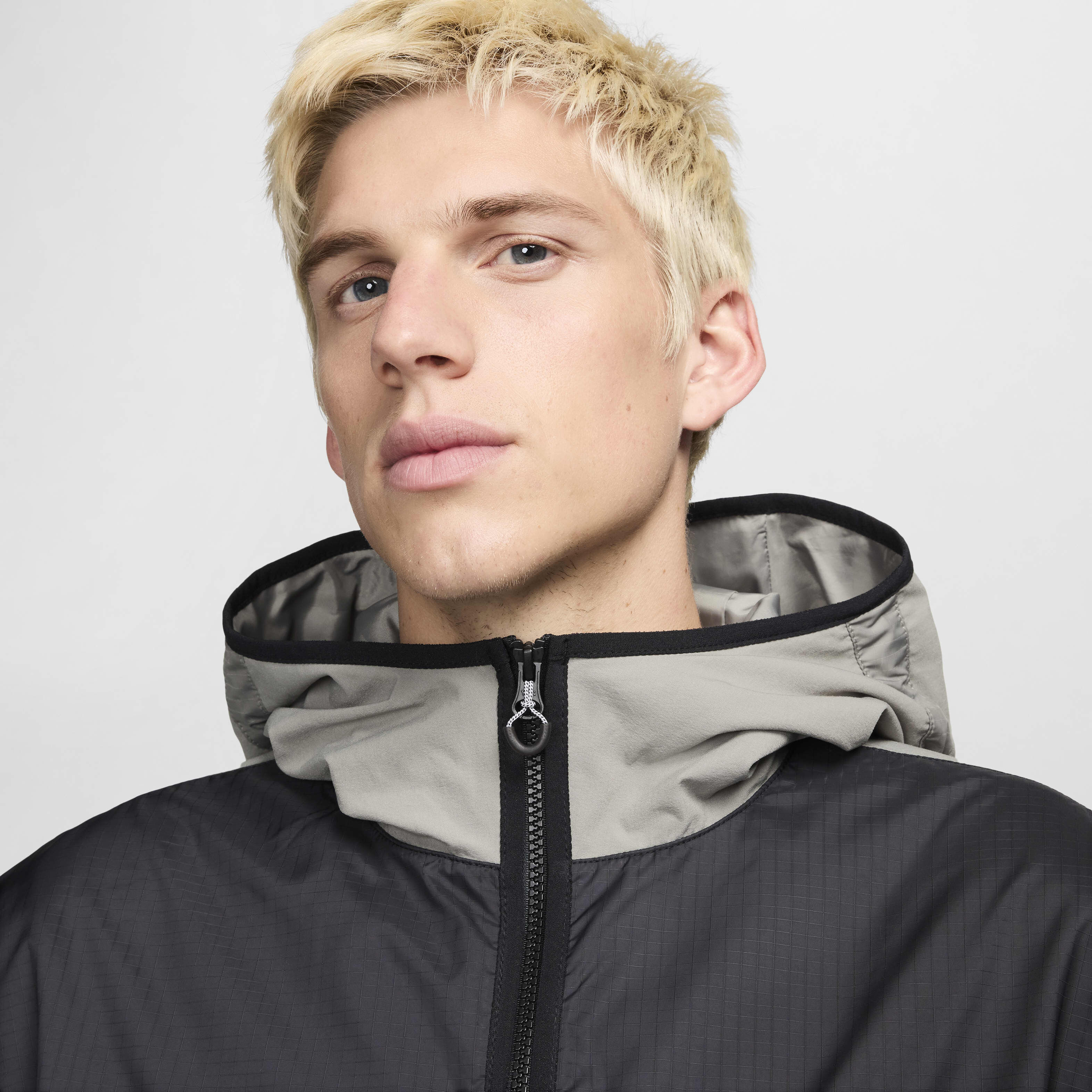 Buy Nike Air Max Men s Woven Jacket Nike Kuwait Official