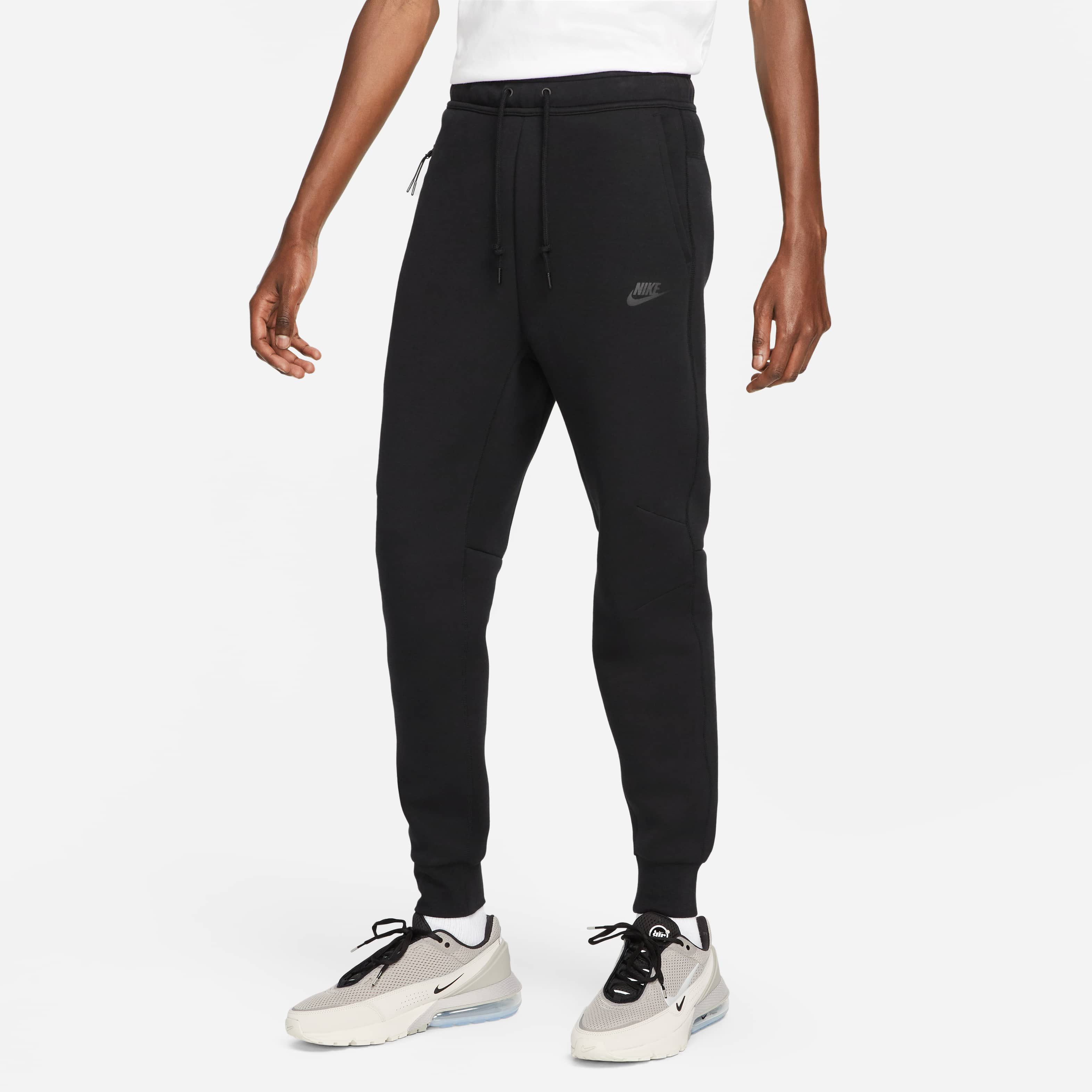 Nike Sportswear Tech Fleece image number 0
