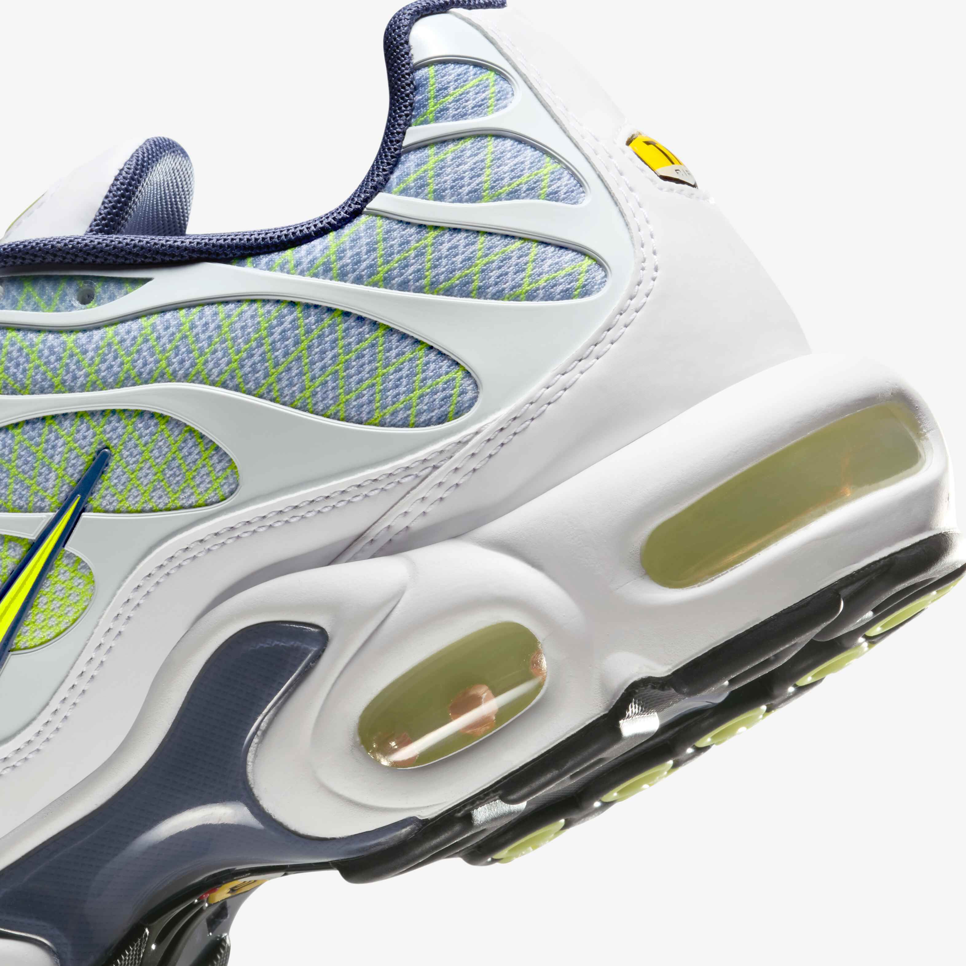 Nike Air Max Plus image number 7