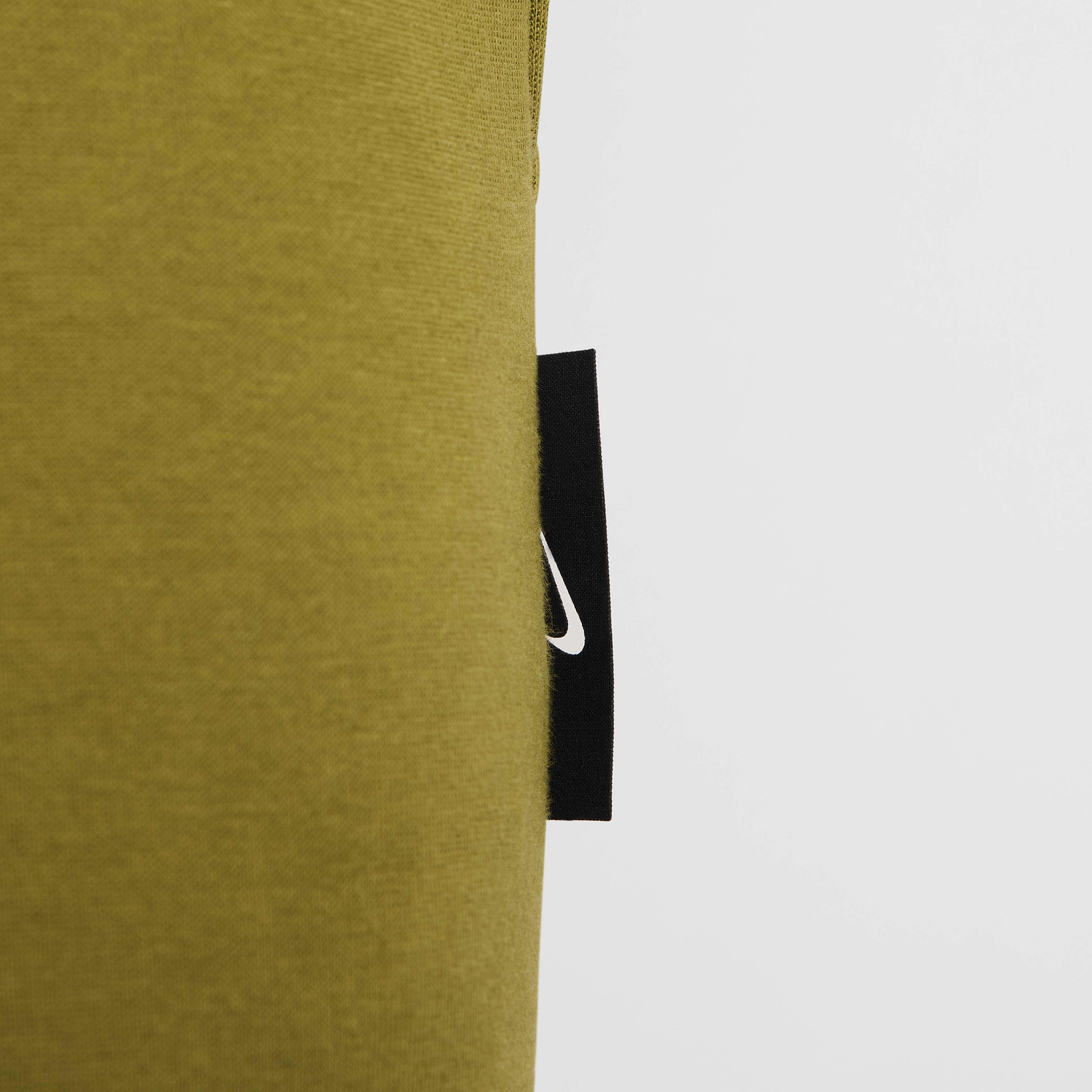 نايكي تك image number 4