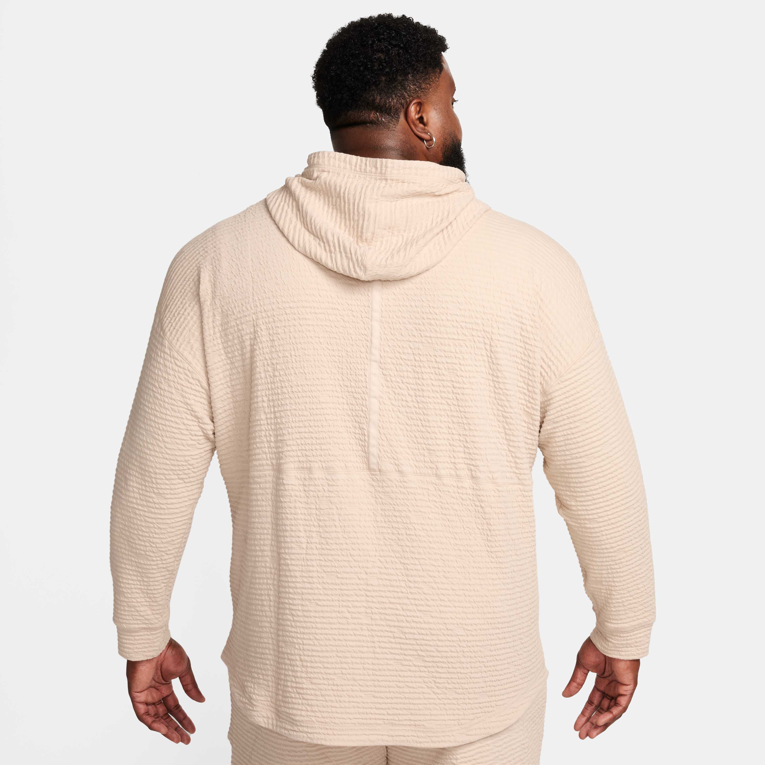 نايكي يوغا تيكستشر image number 9