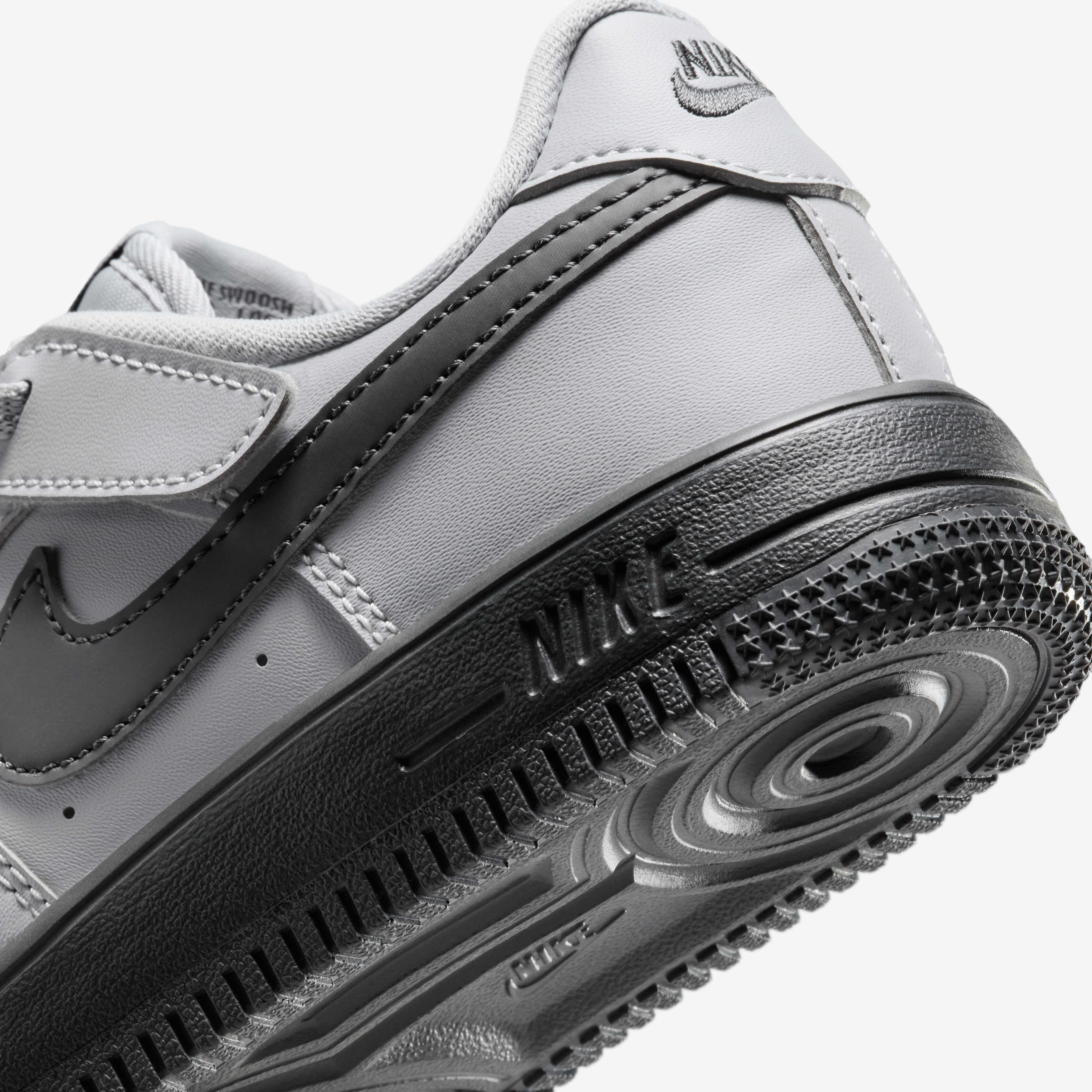 نايكي فورس 1 لو ايزي-اون image number 7