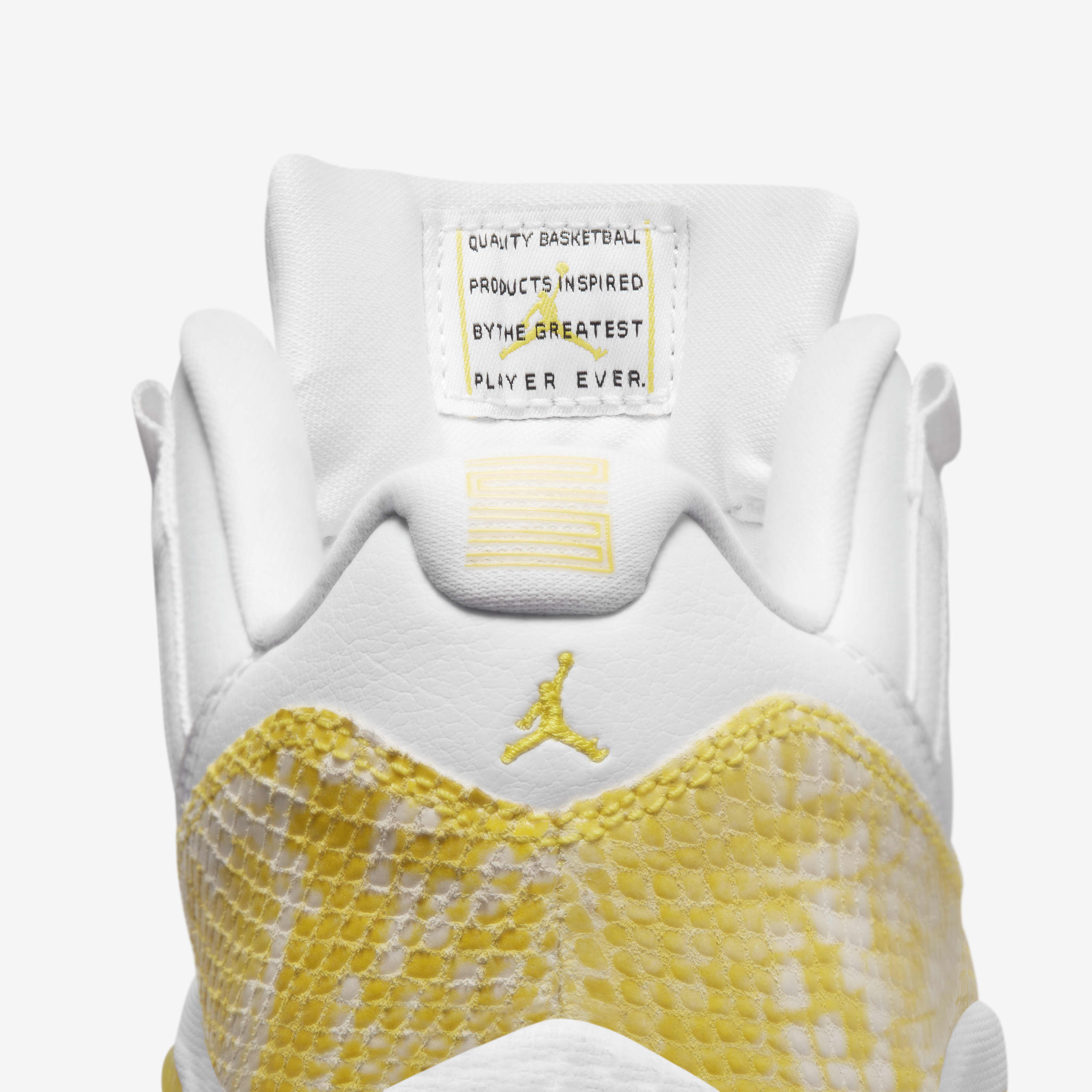 Jordan 11 low white and gold cheap