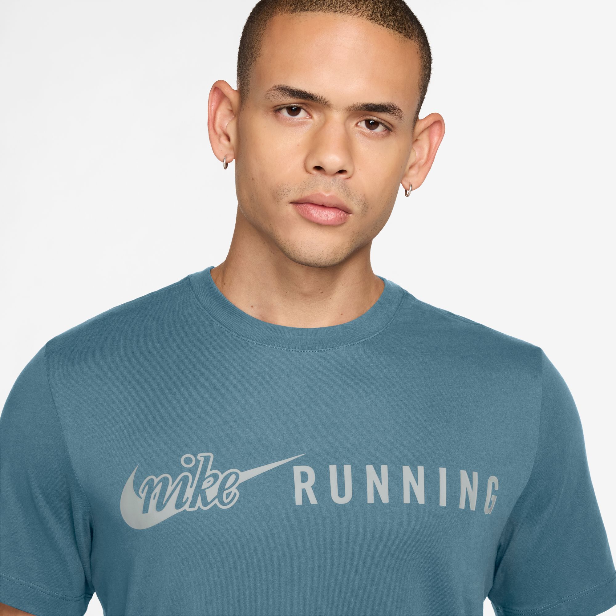 Nike image number 2