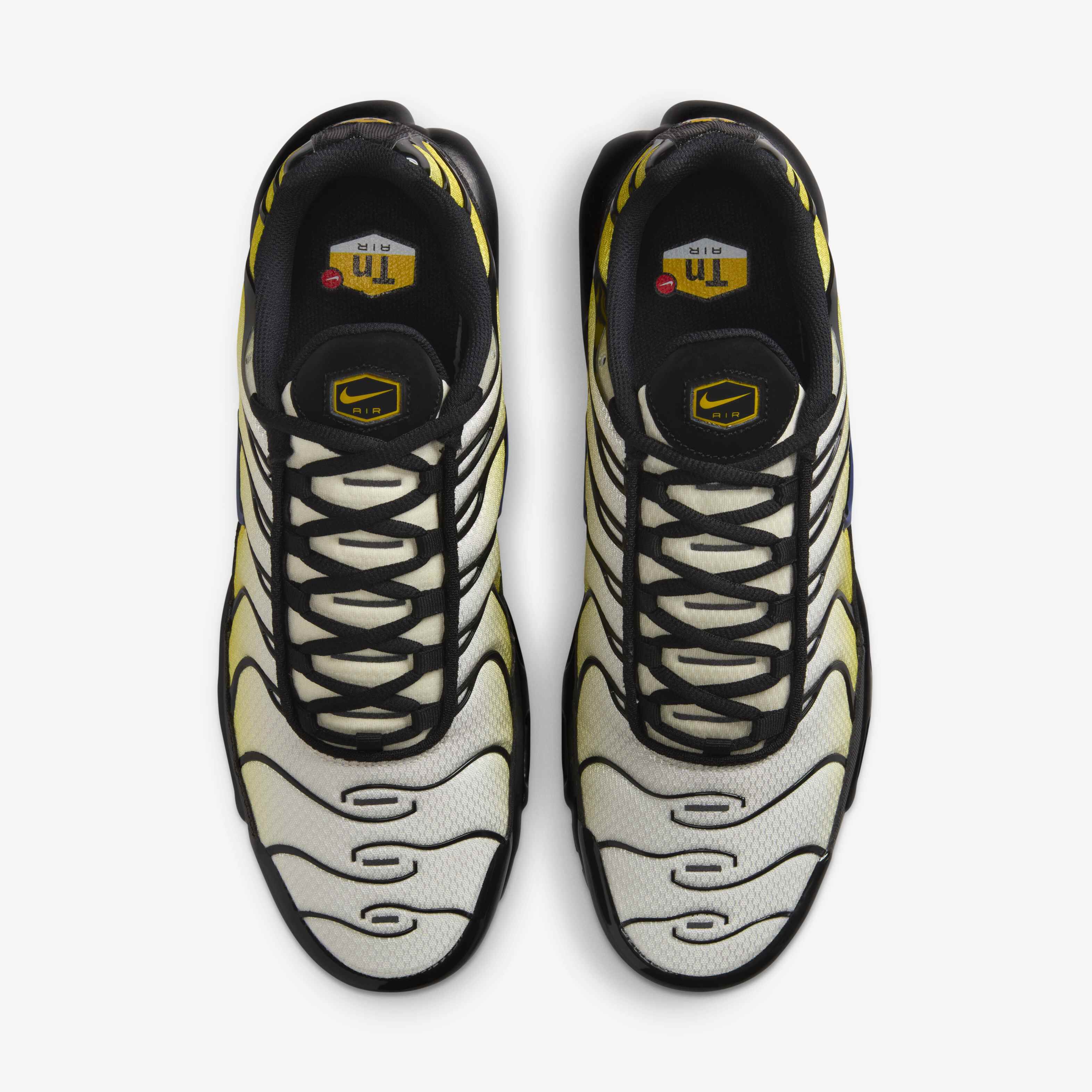 Nike Air Max Plus image number 3
