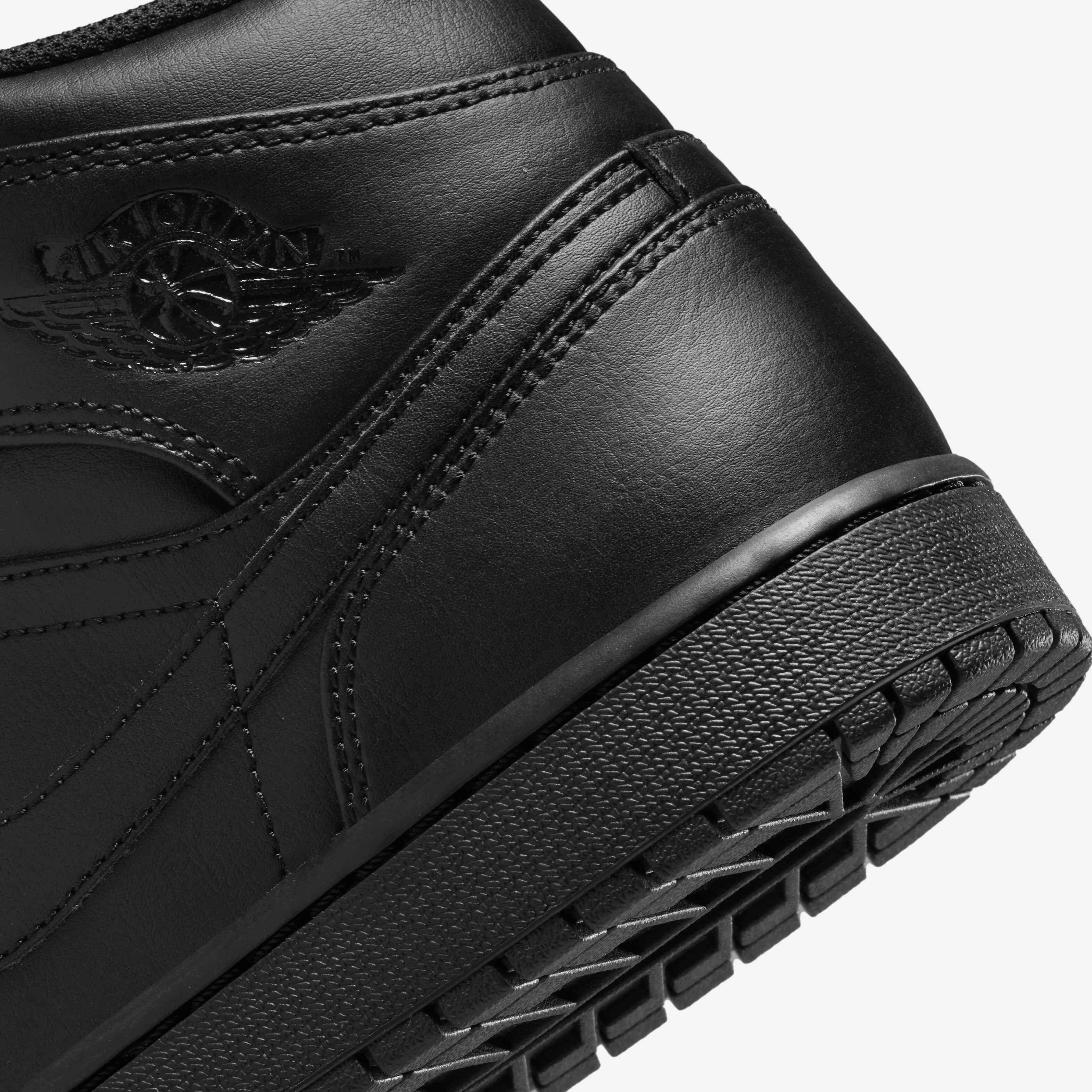 Air Jordan 1 Mid image number 7