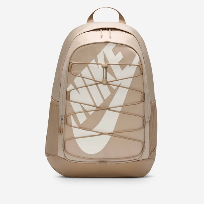 nike beige backpack Heritage Internal laptop sleeve with organization panel helps keep your stuff in order Nike multiple-zip-pocket Backpack | Neutrals