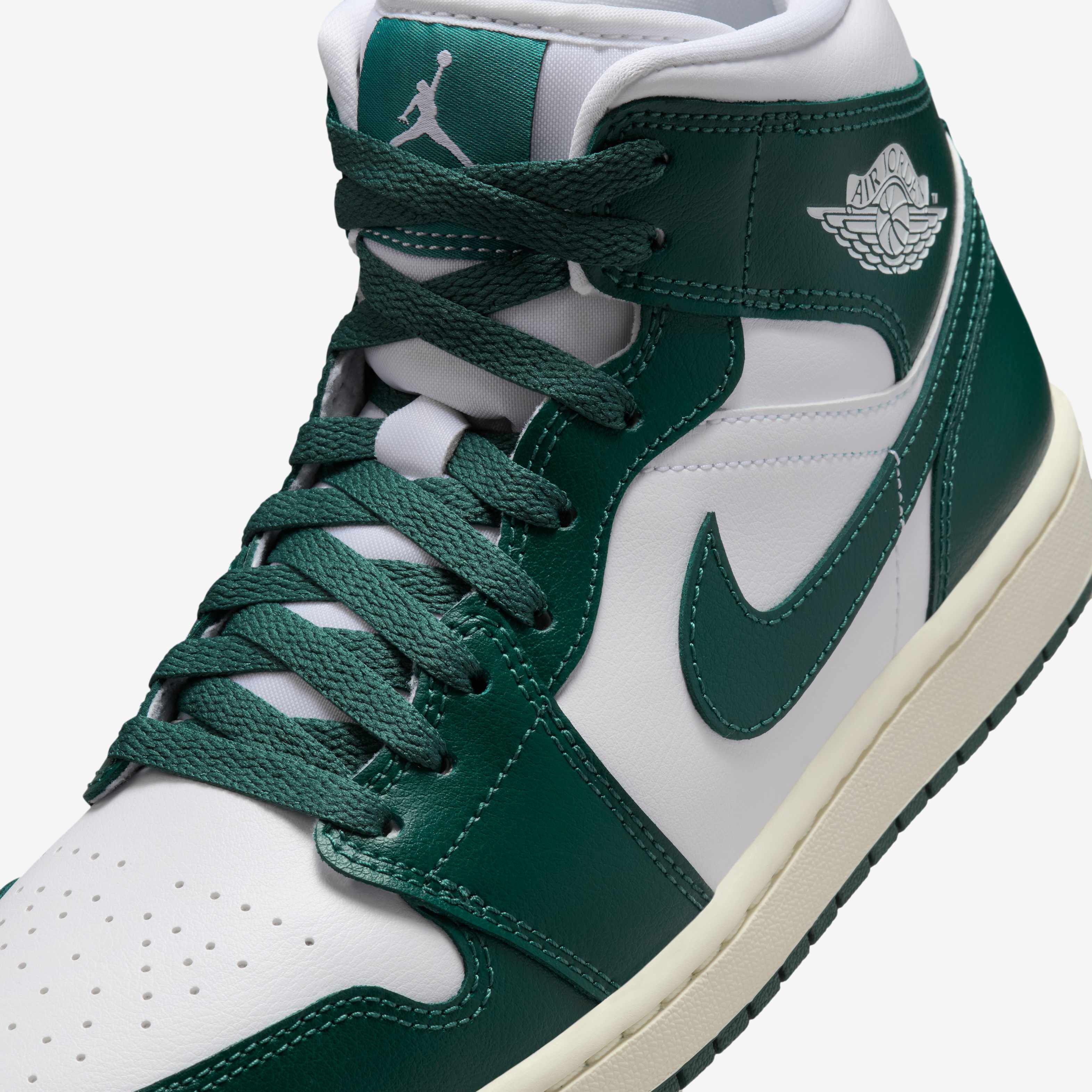 Air Jordan 1 Mid image number 6
