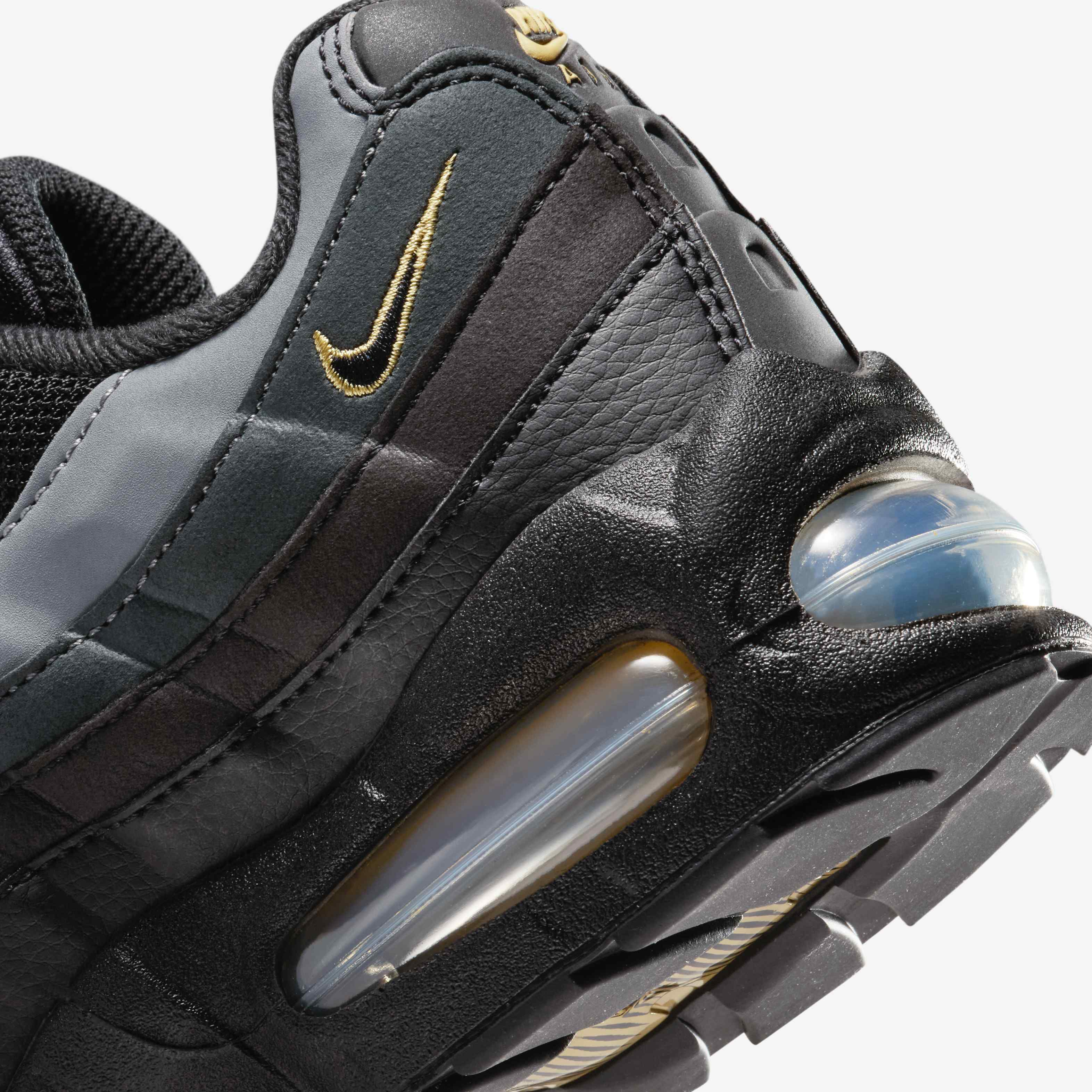 Nike Air Max 95 image number 7