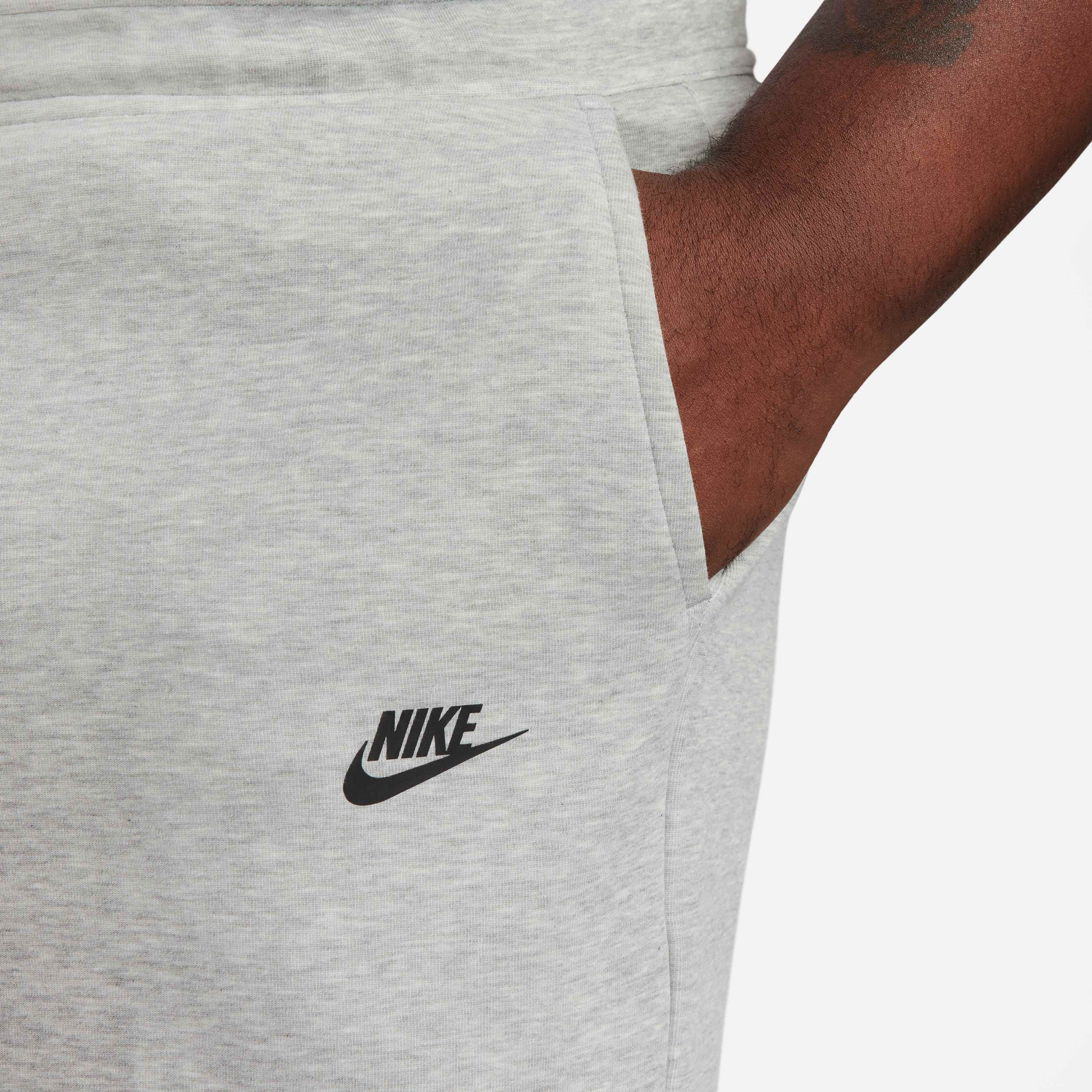Nike Sportswear Tech Fleece image number 14