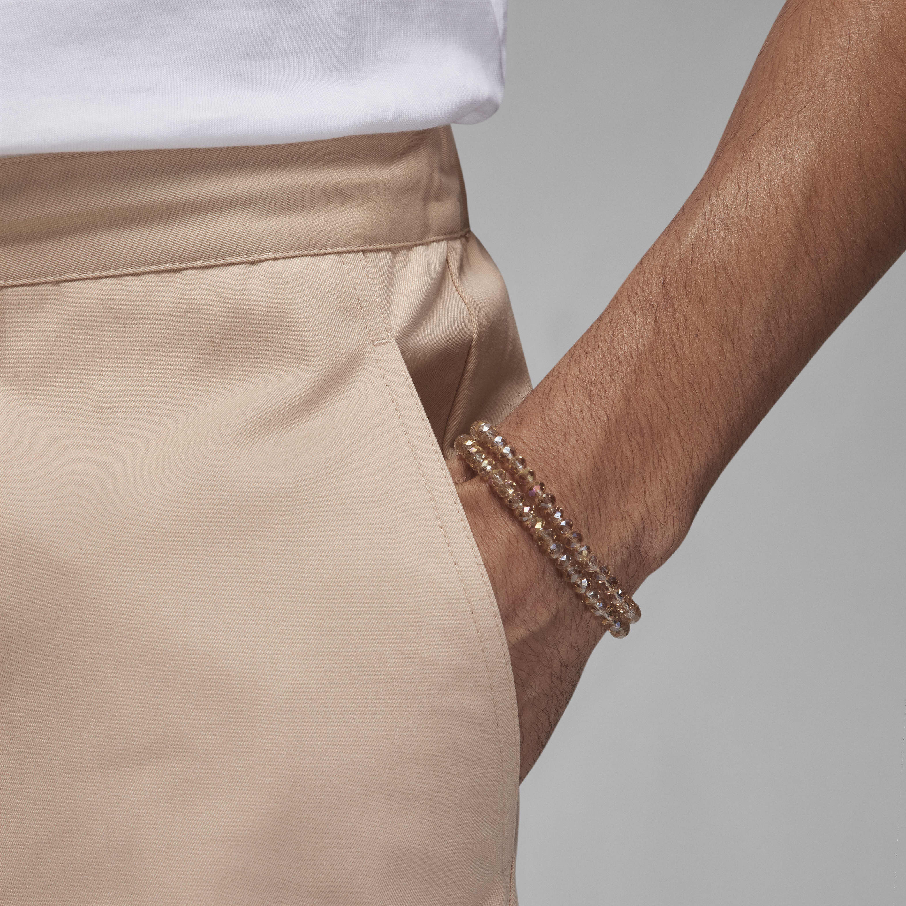 Jordan x J Balvin image number 2