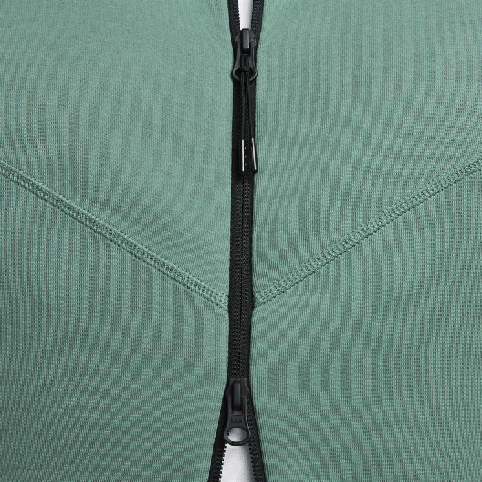 نايكي سبورتسوير تك فليس ويندرانر image number 13 نايكي سبورتسوير تك فليس ويندرانر image number 13