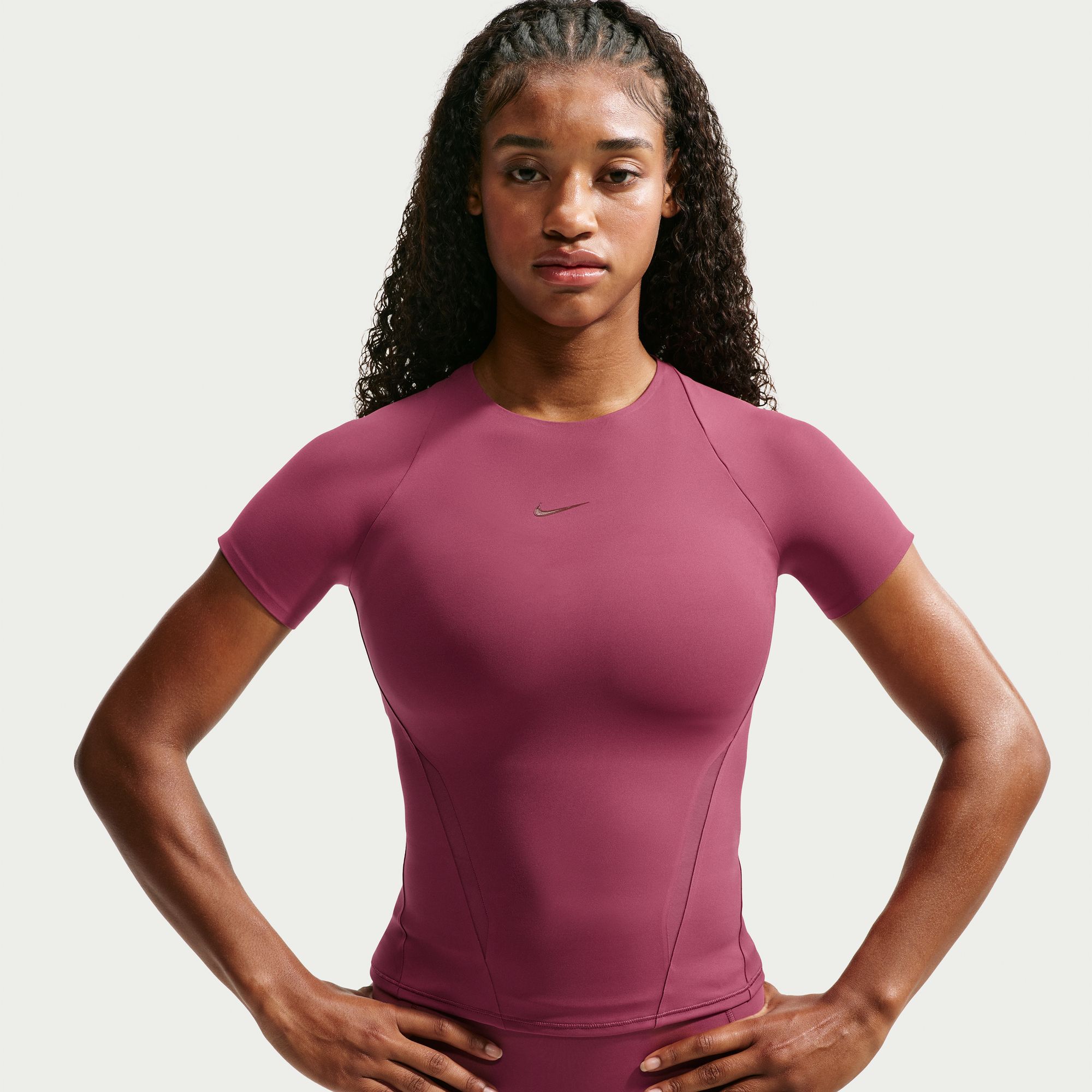 Nike Universa image number 2