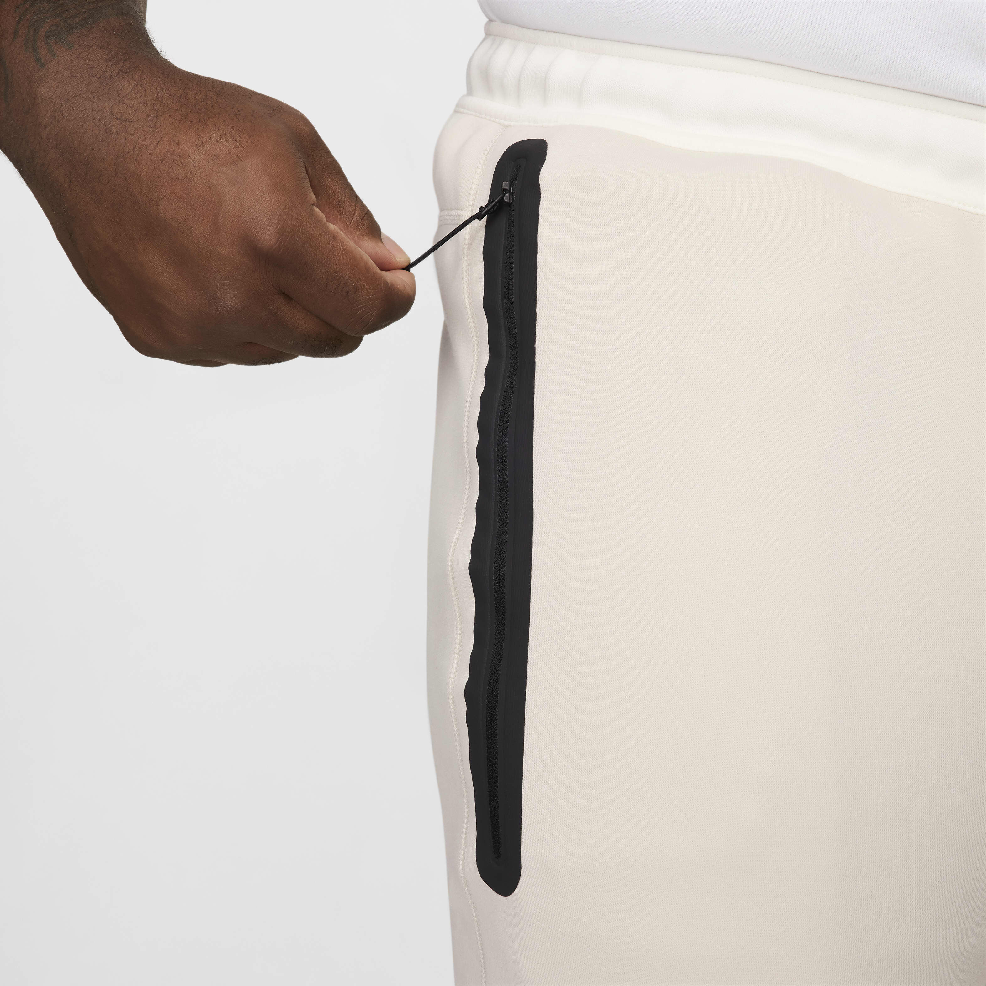 Nike Sportswear Tech Fleece image number 14