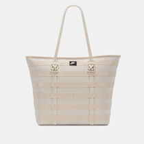 نايكي سبورتسوير