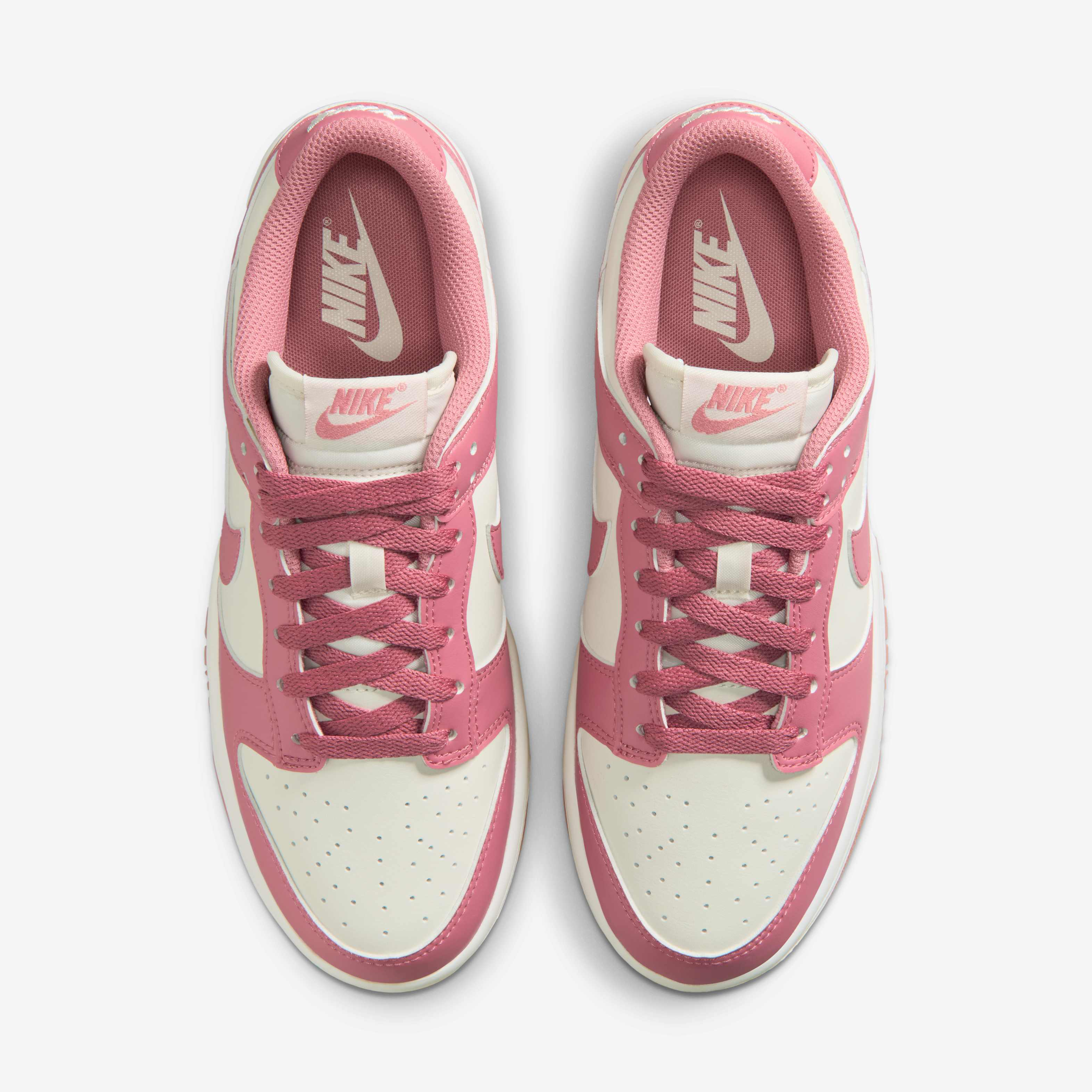 Nike Dunk Low image number 3