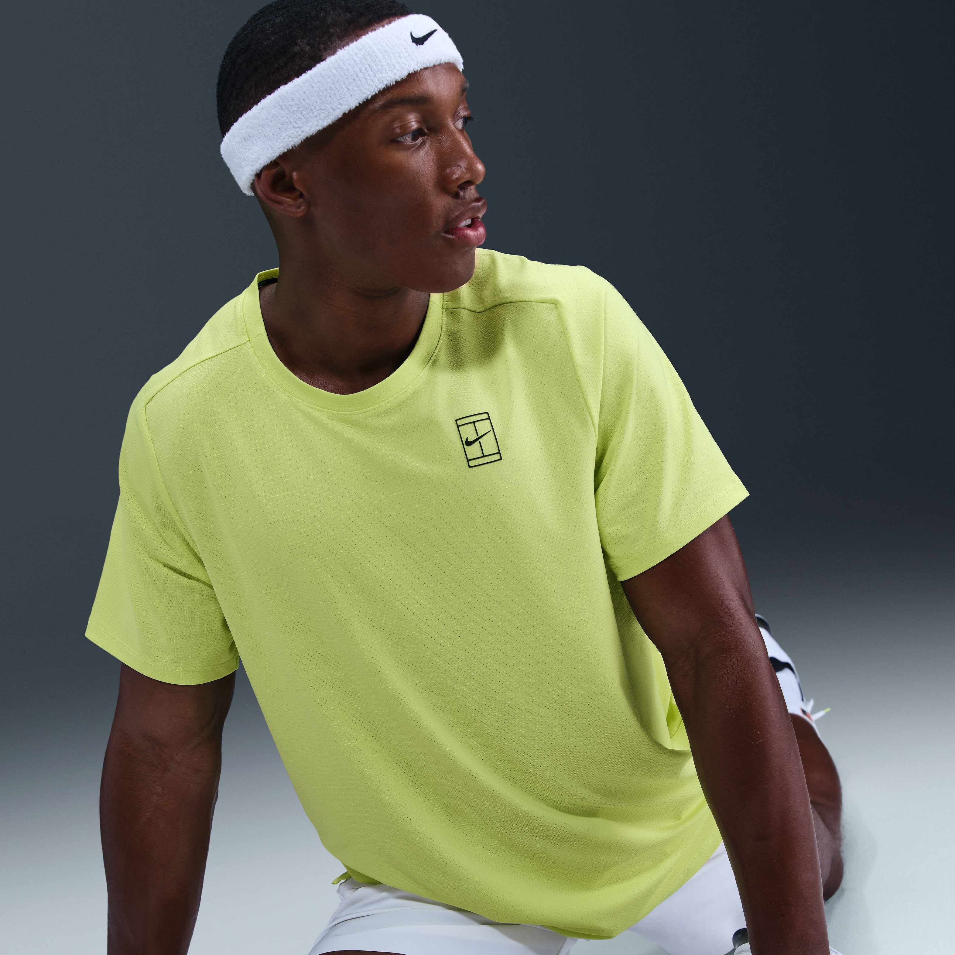 NikeCourt Advantage image number 2