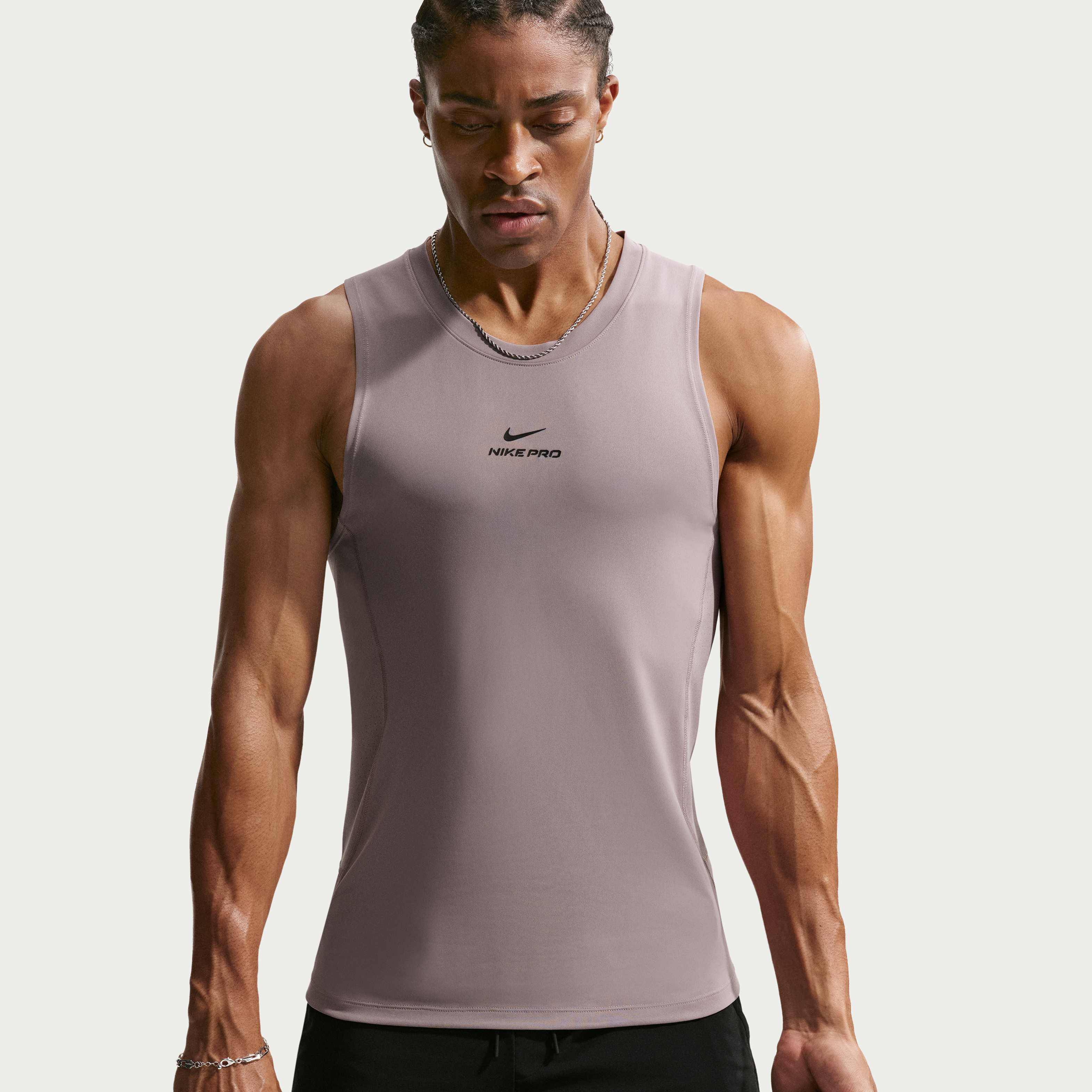 Nike Pro image number 0