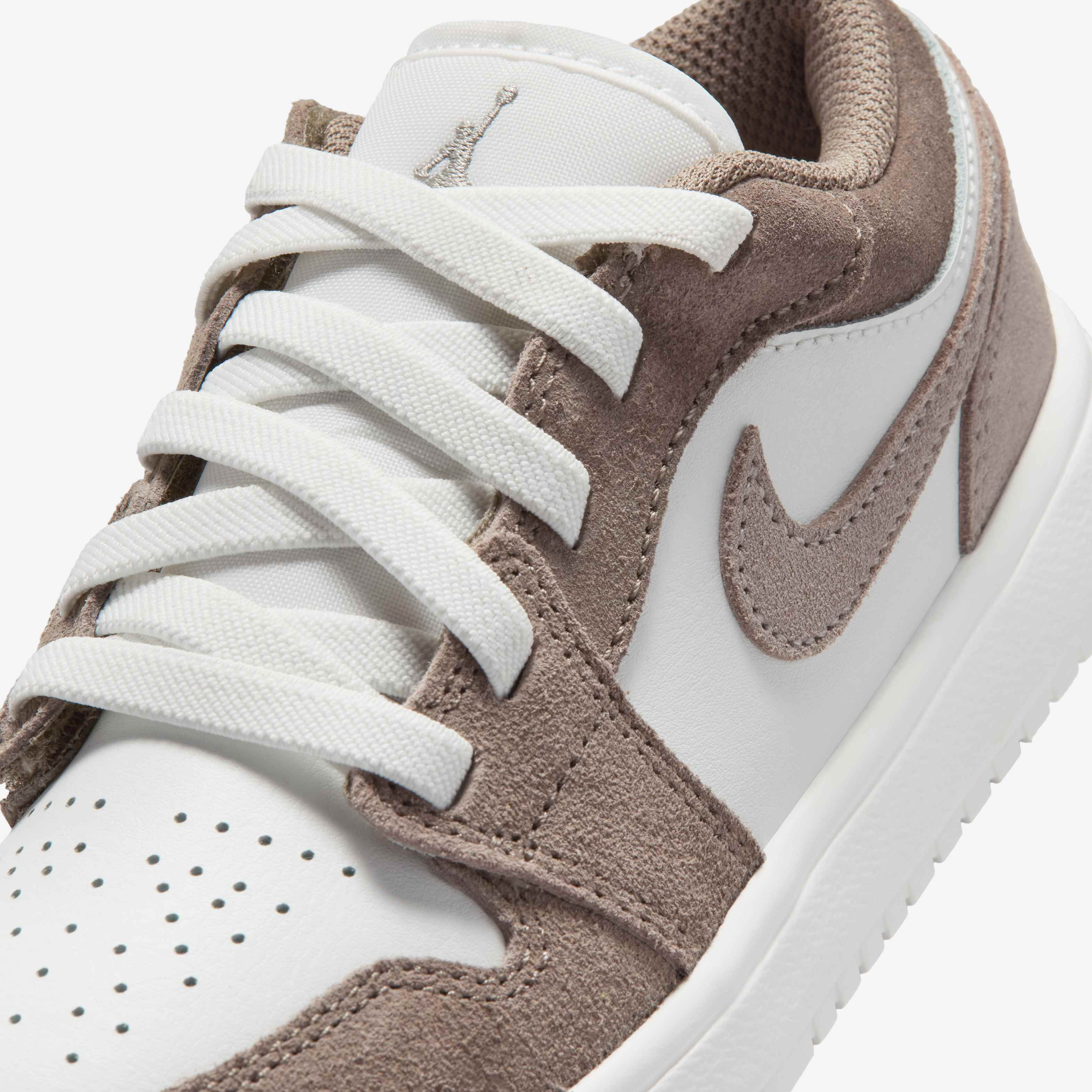 Jordan 1 Low Alt image number 6